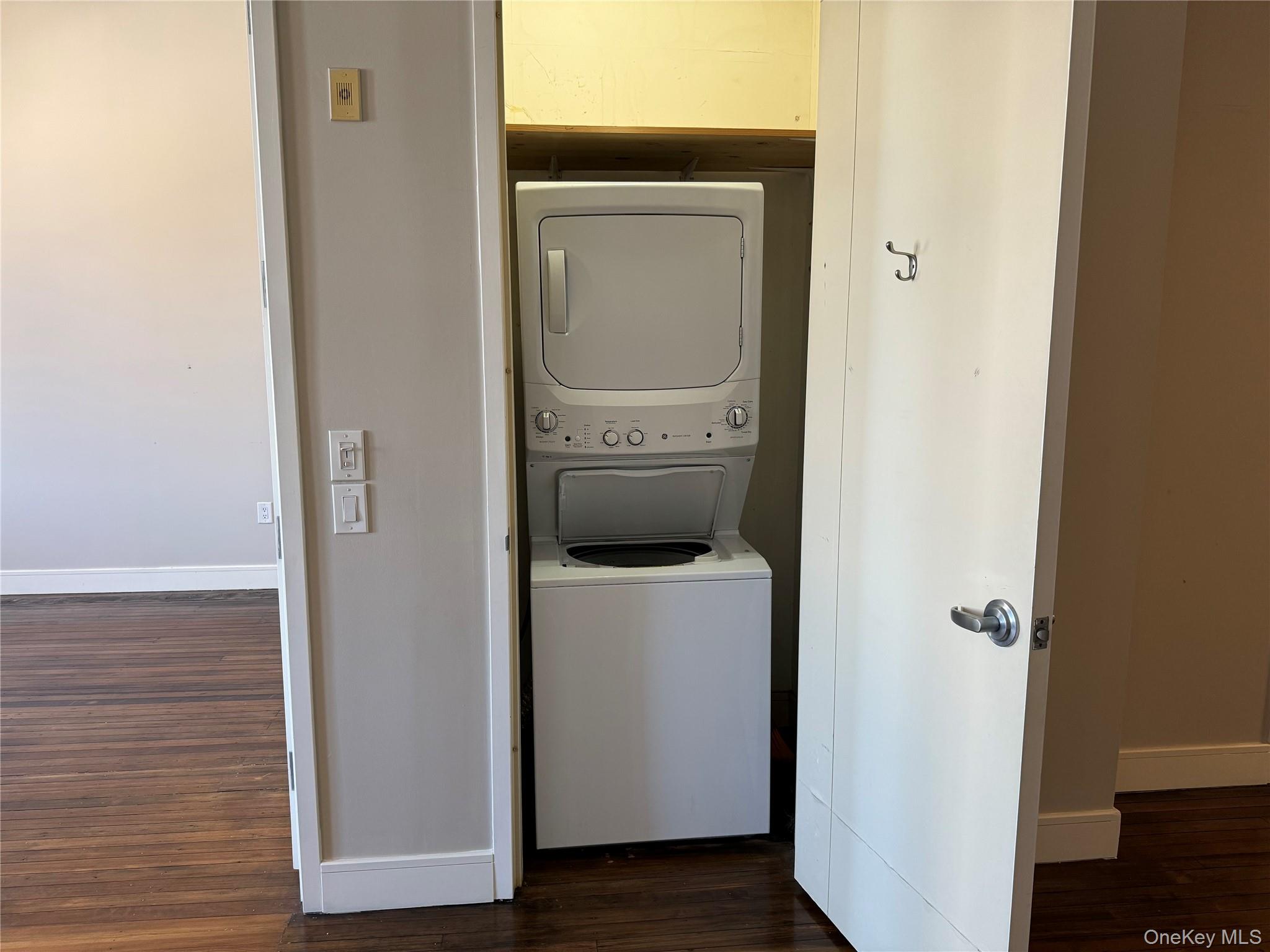2nd image of 25 Leroy Pl, New Rochelle, NY 10805