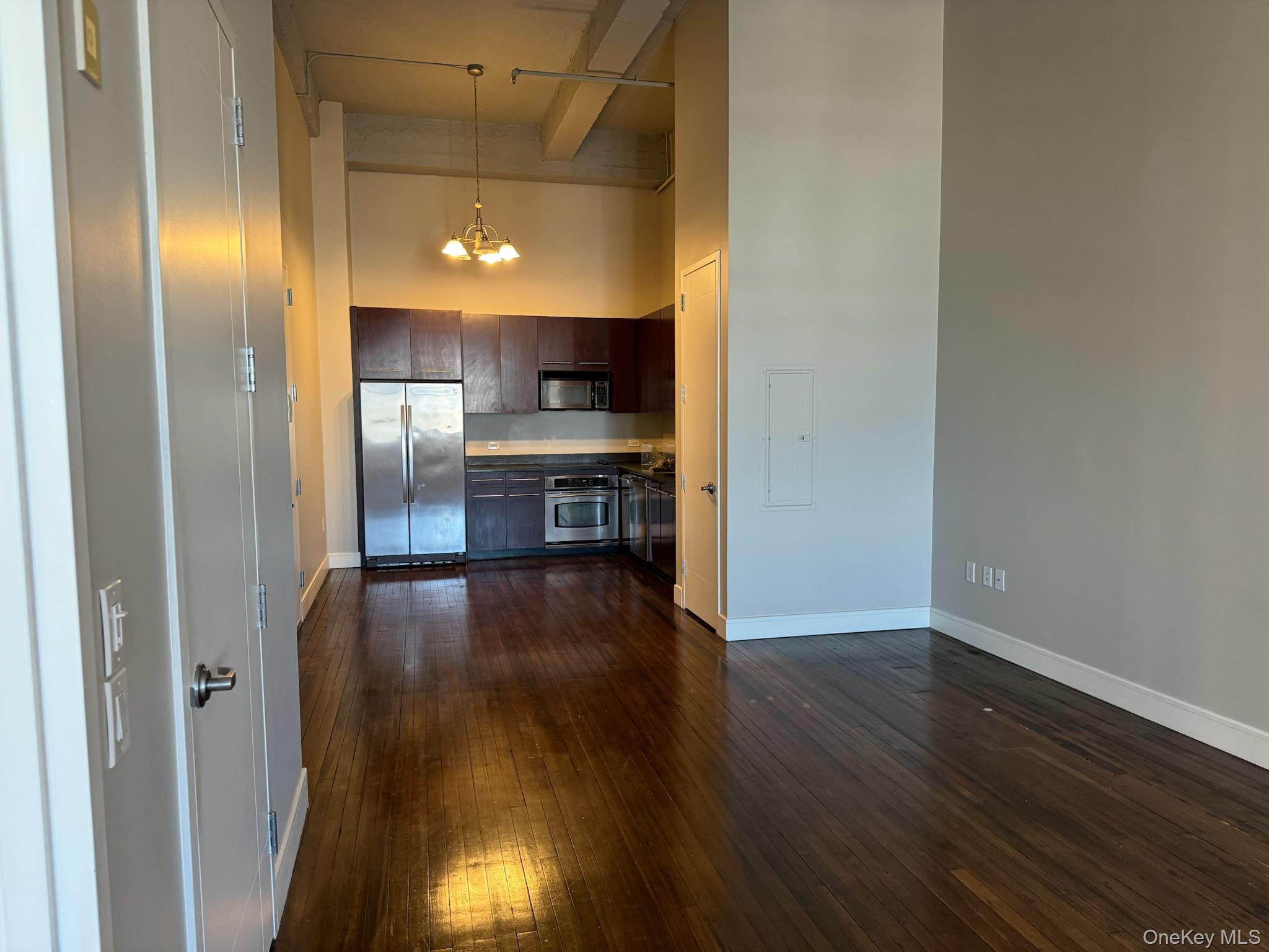 3rd image of 25 Leroy Pl #405, New Rochelle, NY 10805 | MLS# 1028069
