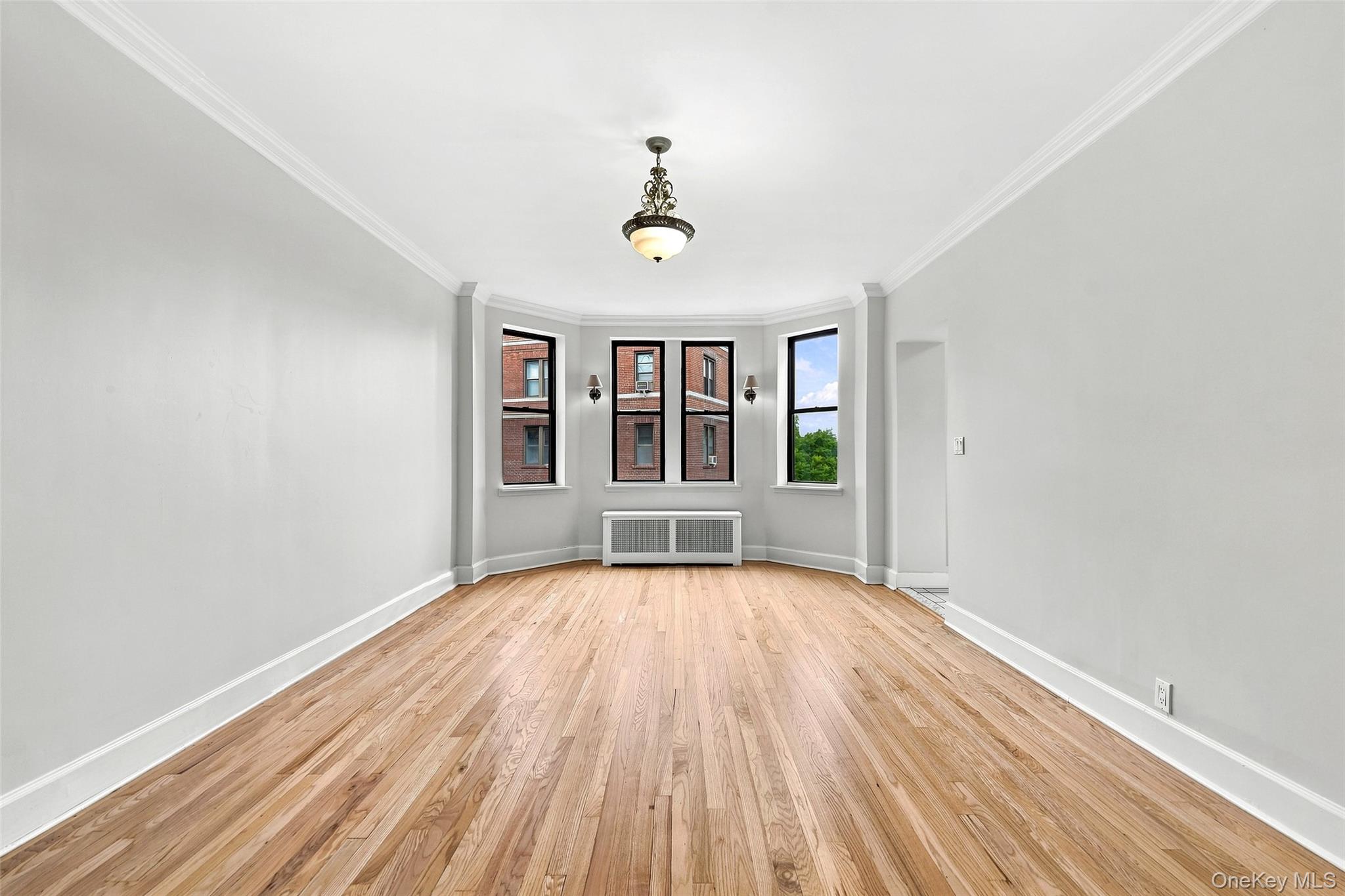 5th image of 11 Alden Rd, Mamaroneck, NY 10543