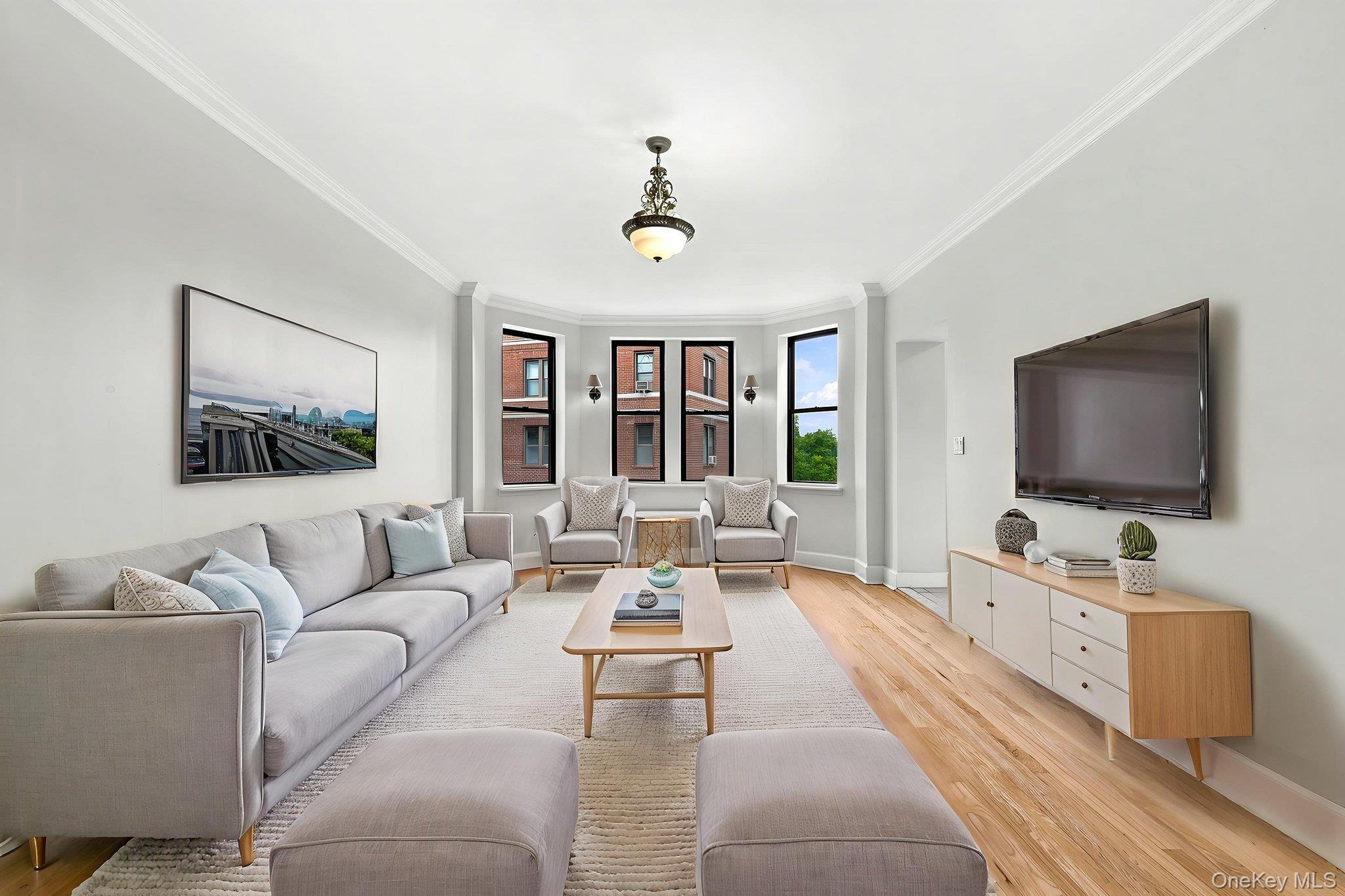 3rd image of 11 Alden Rd, Mamaroneck, NY 10543