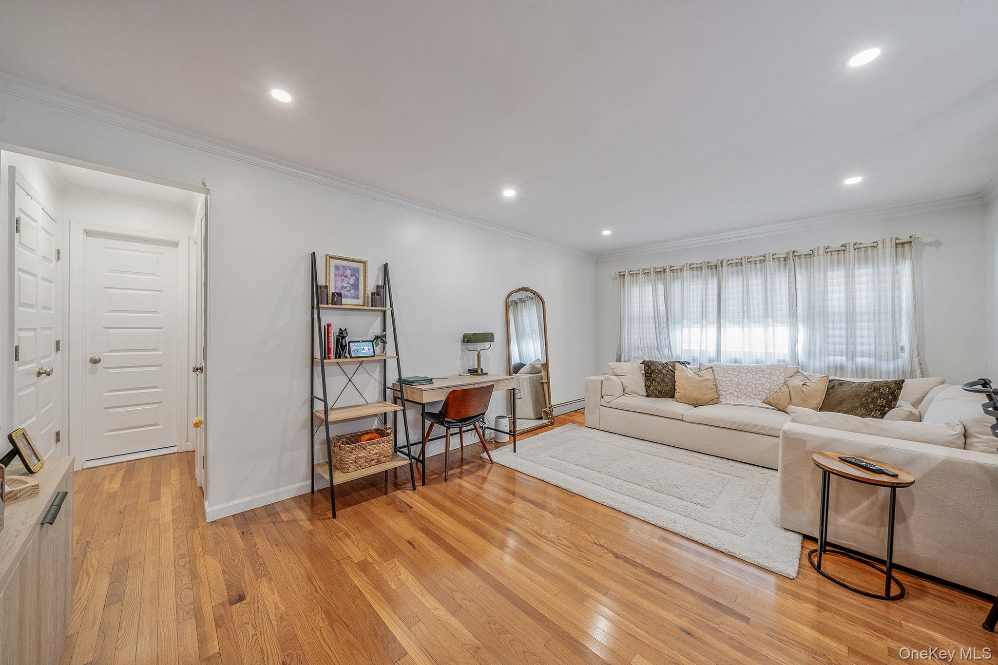 4th image of 4 Rose St #1-F1, Hempstead, NY 11572 | MLS# 1028099