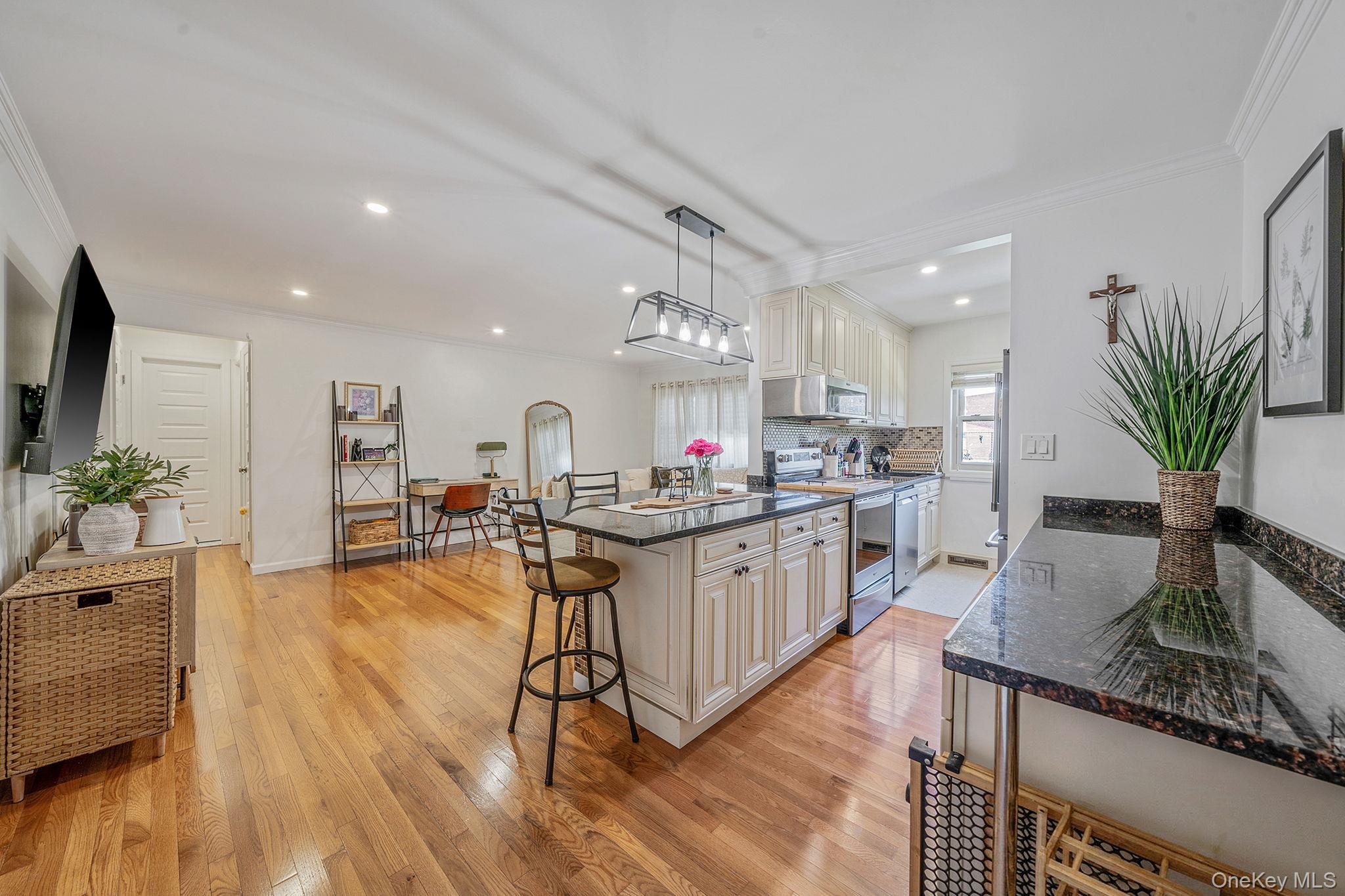 3rd image of 4 Rose St #1-F1, Hempstead, NY 11572 | MLS# 1028099