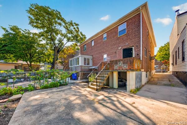 17th image of 67 17 50th Ave, New York, NY 11377 | MLS# 1028134