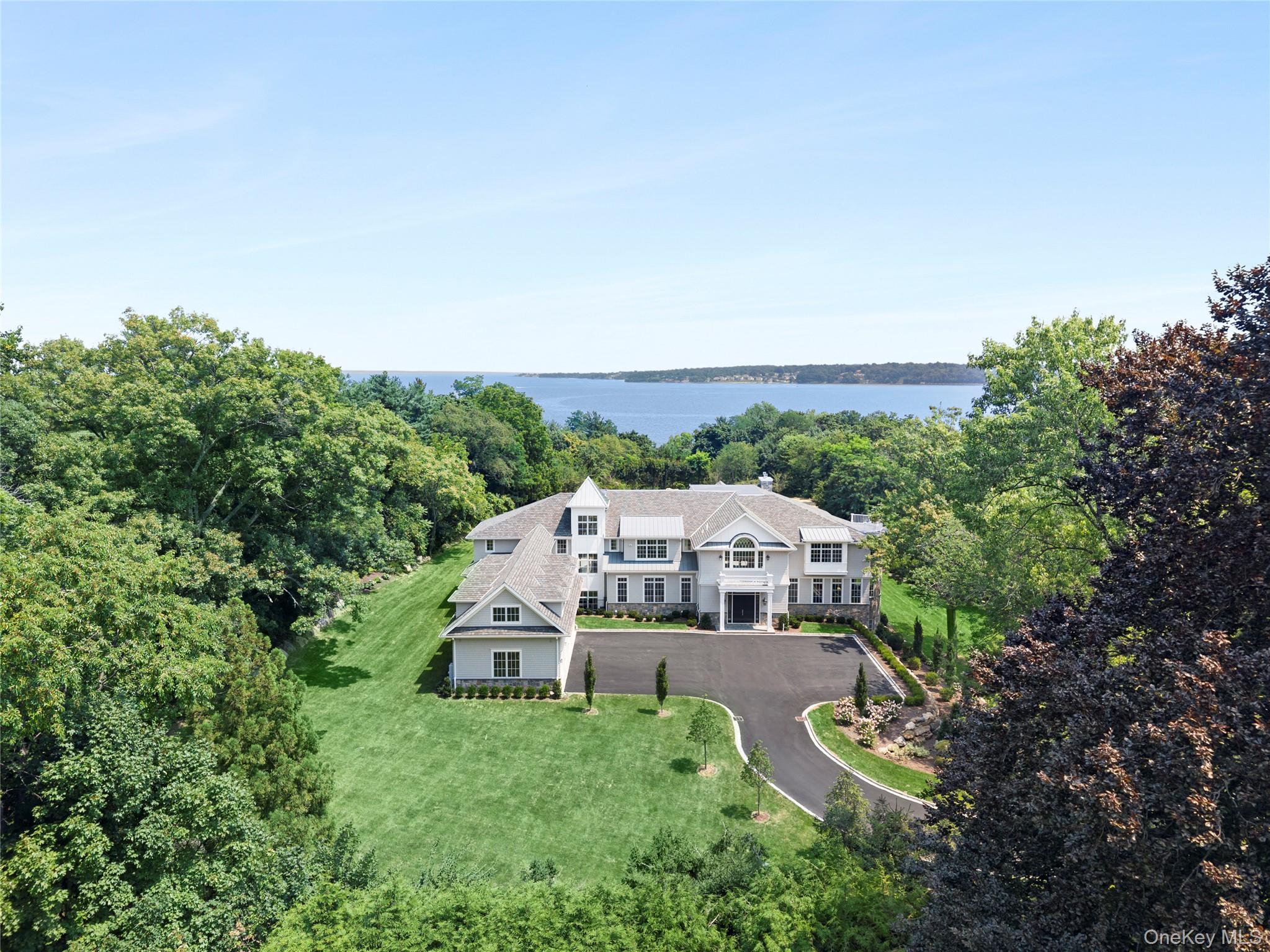 1st image of 4 Shepherds Ln, North Hempstead, NY 11050 | MLS# 1028137