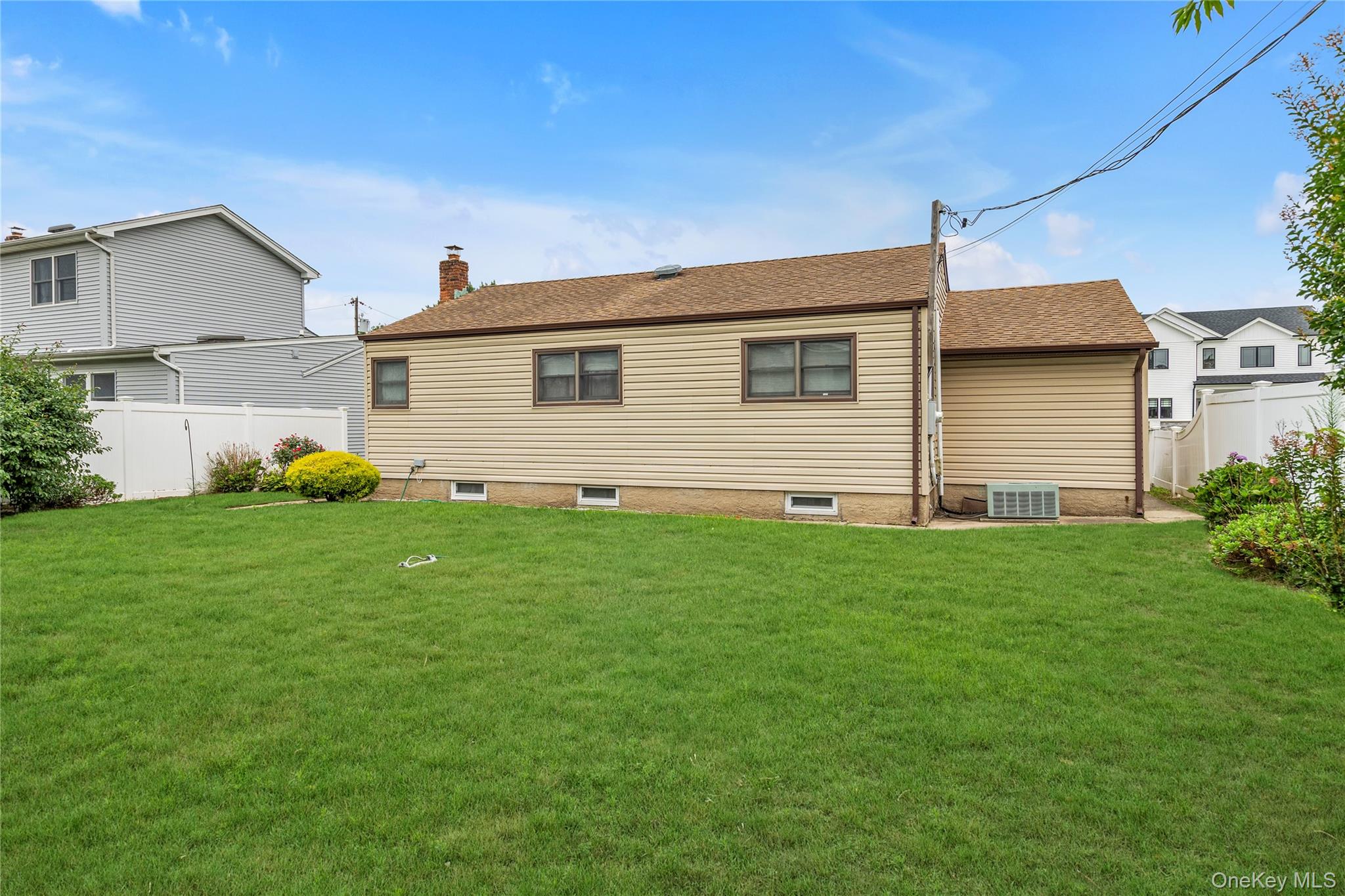 15th image of 29 Westbury Ave, Oyster Bay, NY 11803 | MLS# 1028156