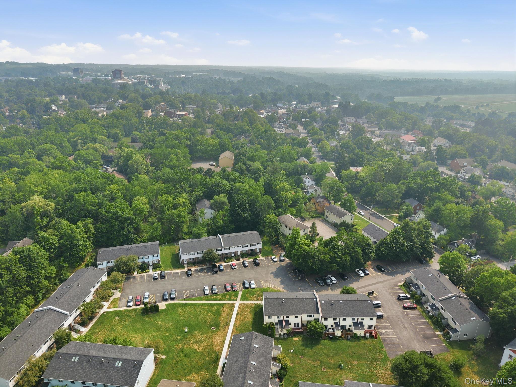 27th image of 405 Briarwood Ct, New Paltz, NY 12561 | MLS# 1028161