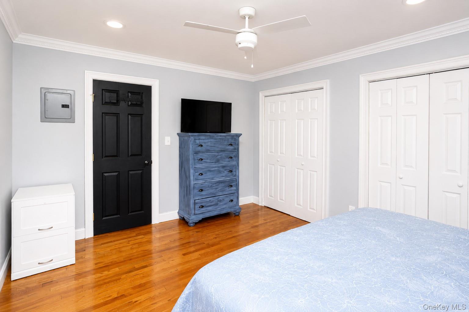 5th image of 15 Eucalyptus Ct, Brookhaven, NY 11719