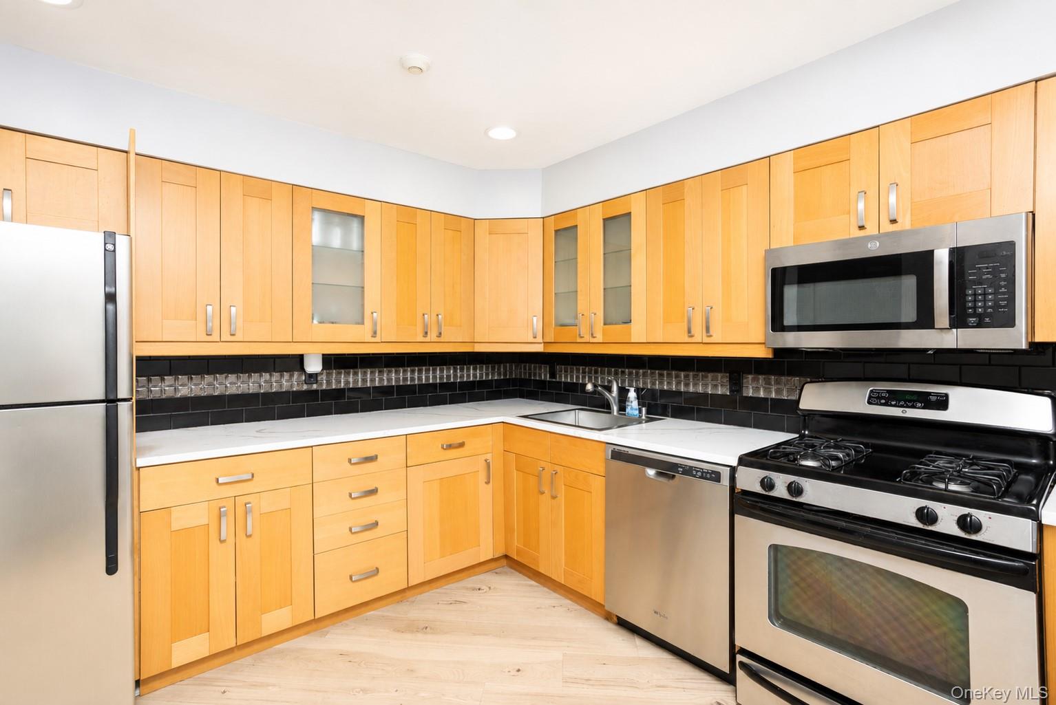3rd image of 15 Eucalyptus Ct, Brookhaven, NY 11719
