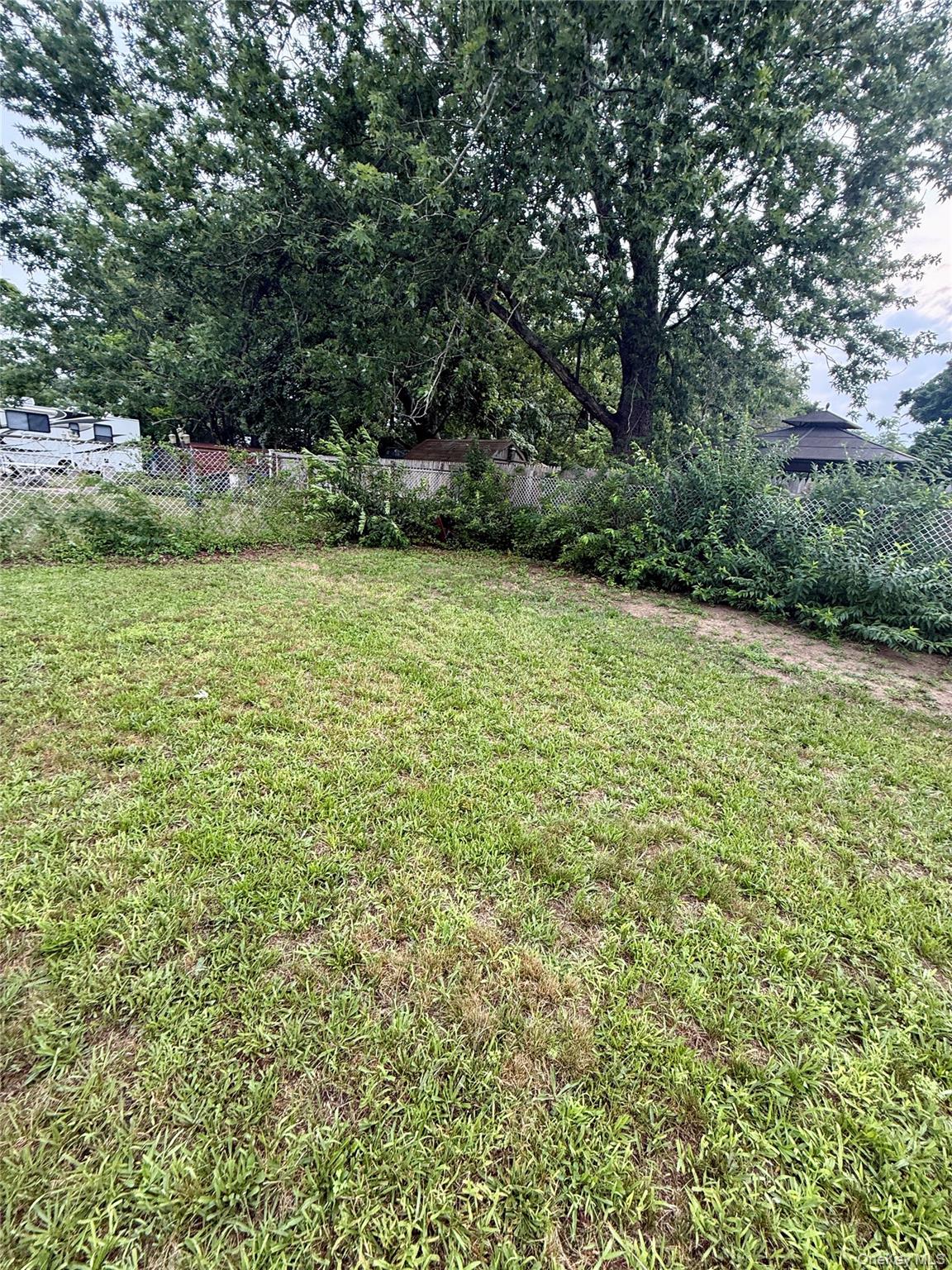 27th image of 411 Mayflower Ave, Islip, NY 11717 | MLS# 1028270