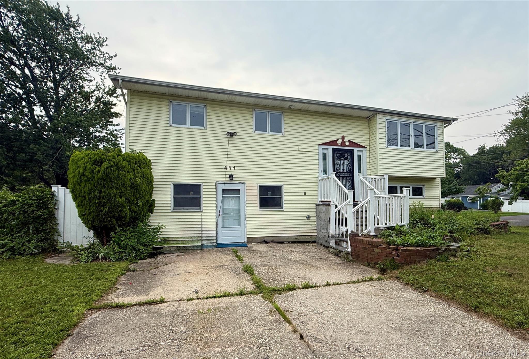 1st image of 411 Mayflower Ave, Islip, NY 11717 | MLS# 1028270