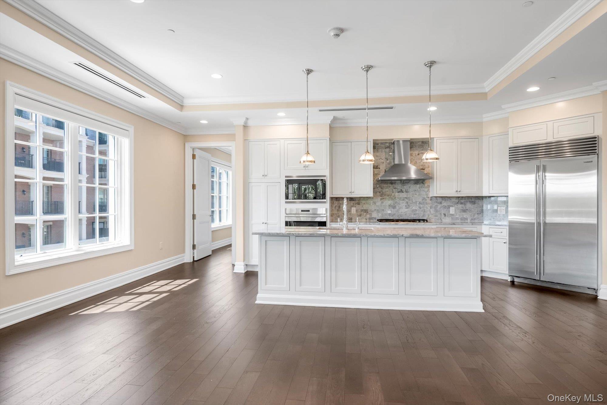 5th image of 3000 Royal Ct #3107, New Hyde Park, NY 11040 | MLS# 1028278