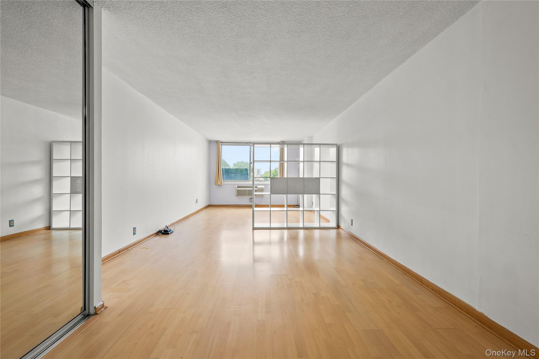2nd image of 118 17 Union Turnpike #2C, Forest Hills, NY 11375 | MLS# 1028280