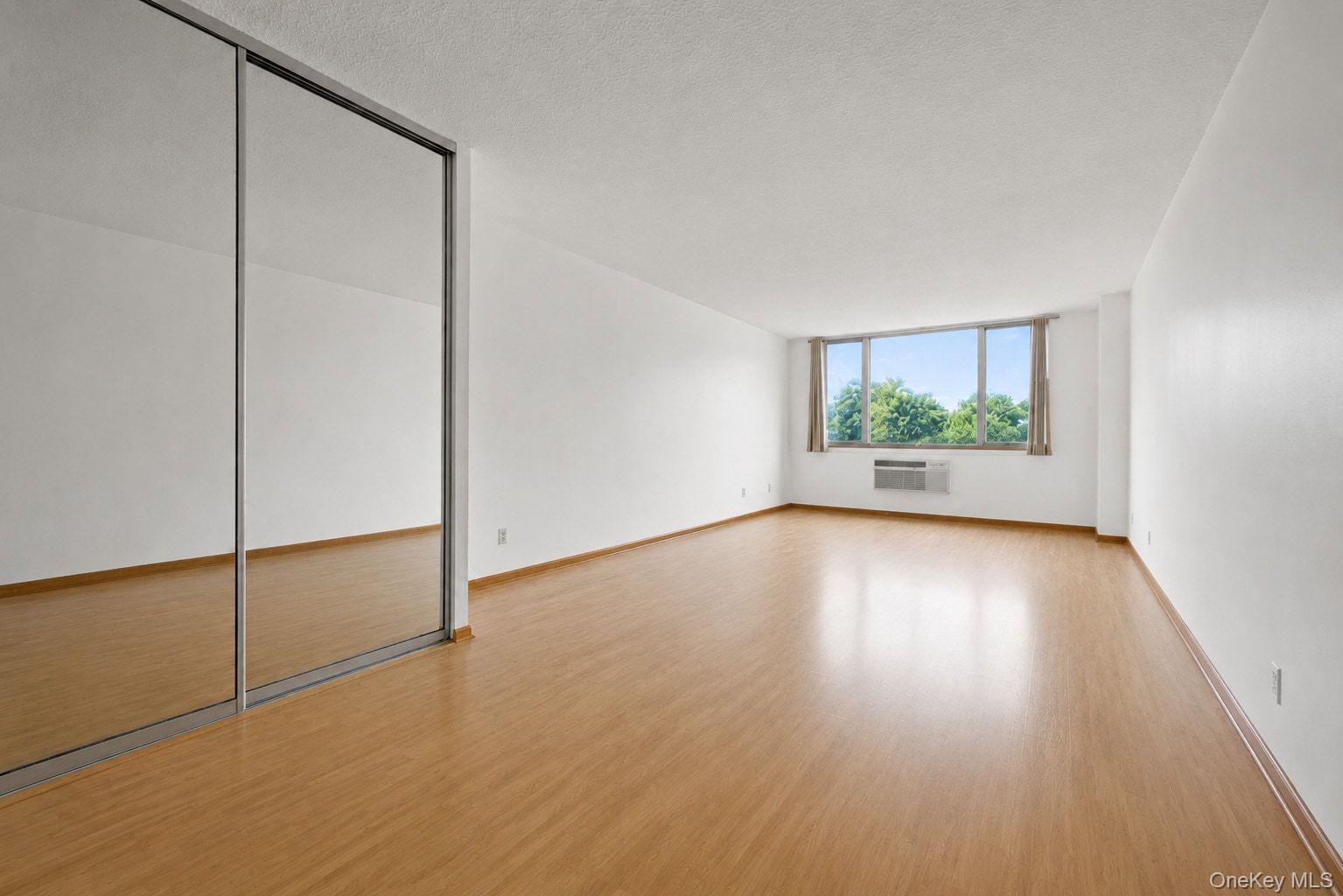 3rd image of 118-17 Union Turnpike #2C, Forest Hills, NY 11375 | MLS# 1028280