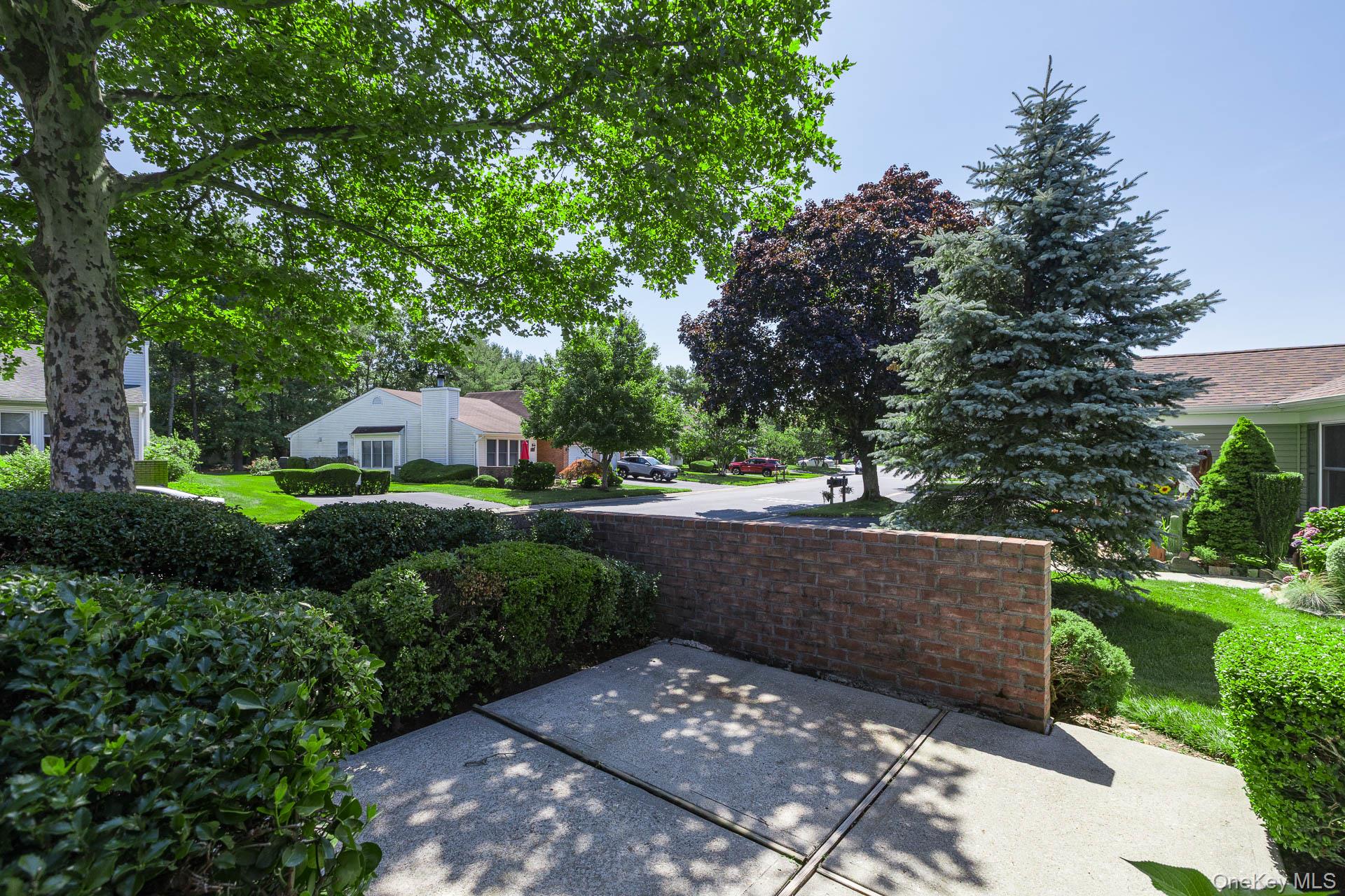 5th image of 32 Chippendale Dr, Brookhaven, NY 11766 | MLS# 1028300