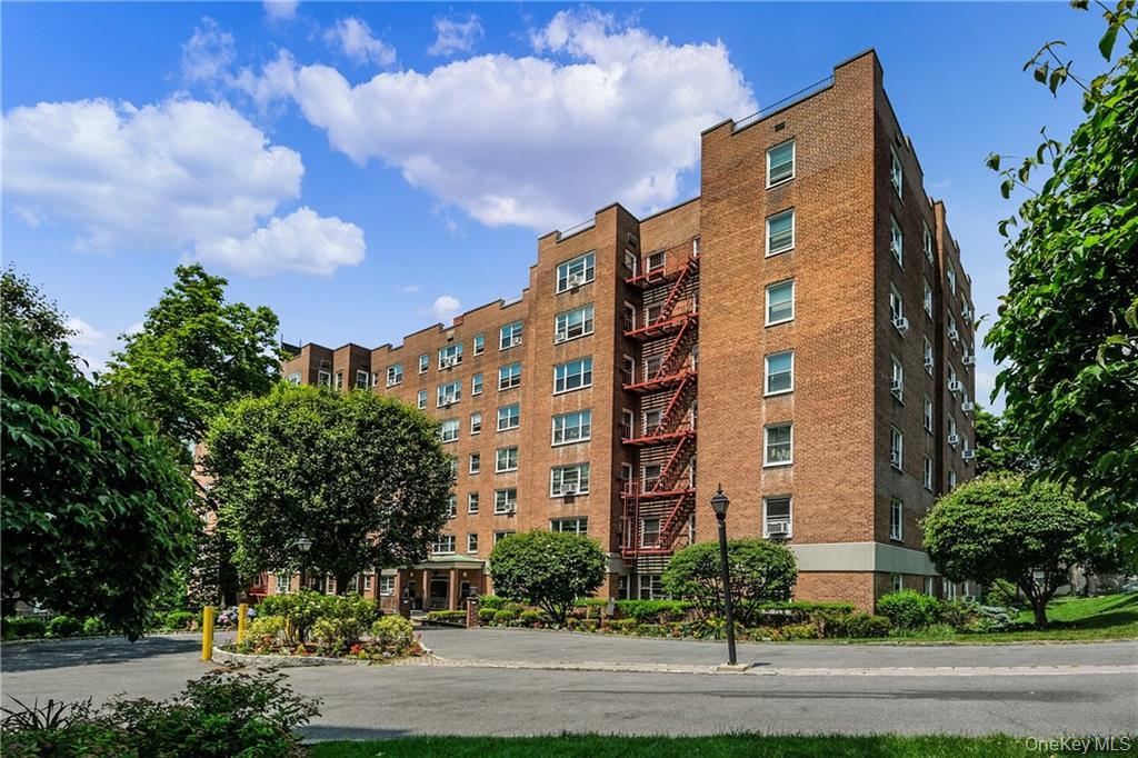1st image of 290 Collins Ave #2C, Mount Vernon, NY 10552 | MLS# 1028331