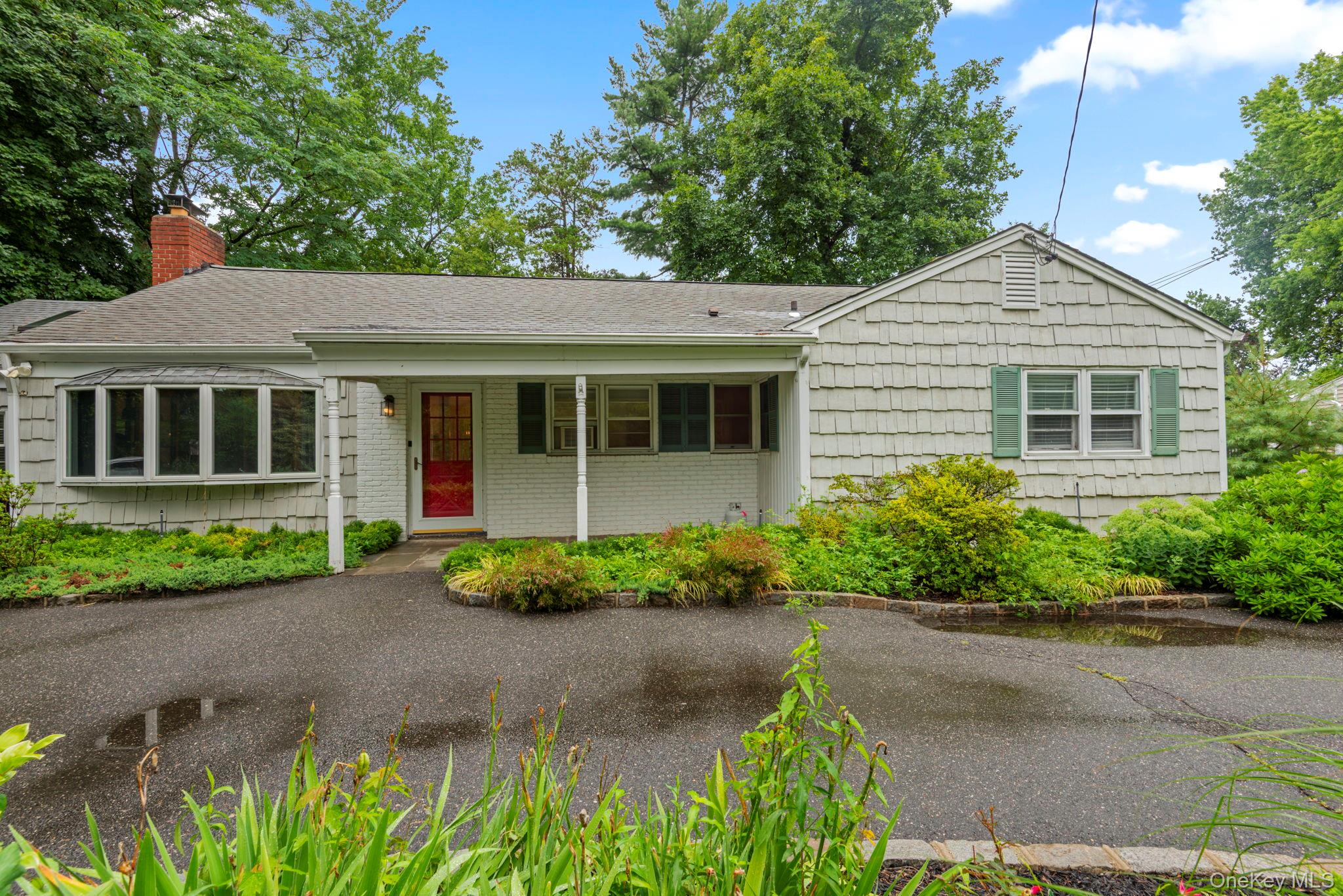 2nd image of 75 Cove Rd, Huntington, NY 11743 | MLS# 1028350
