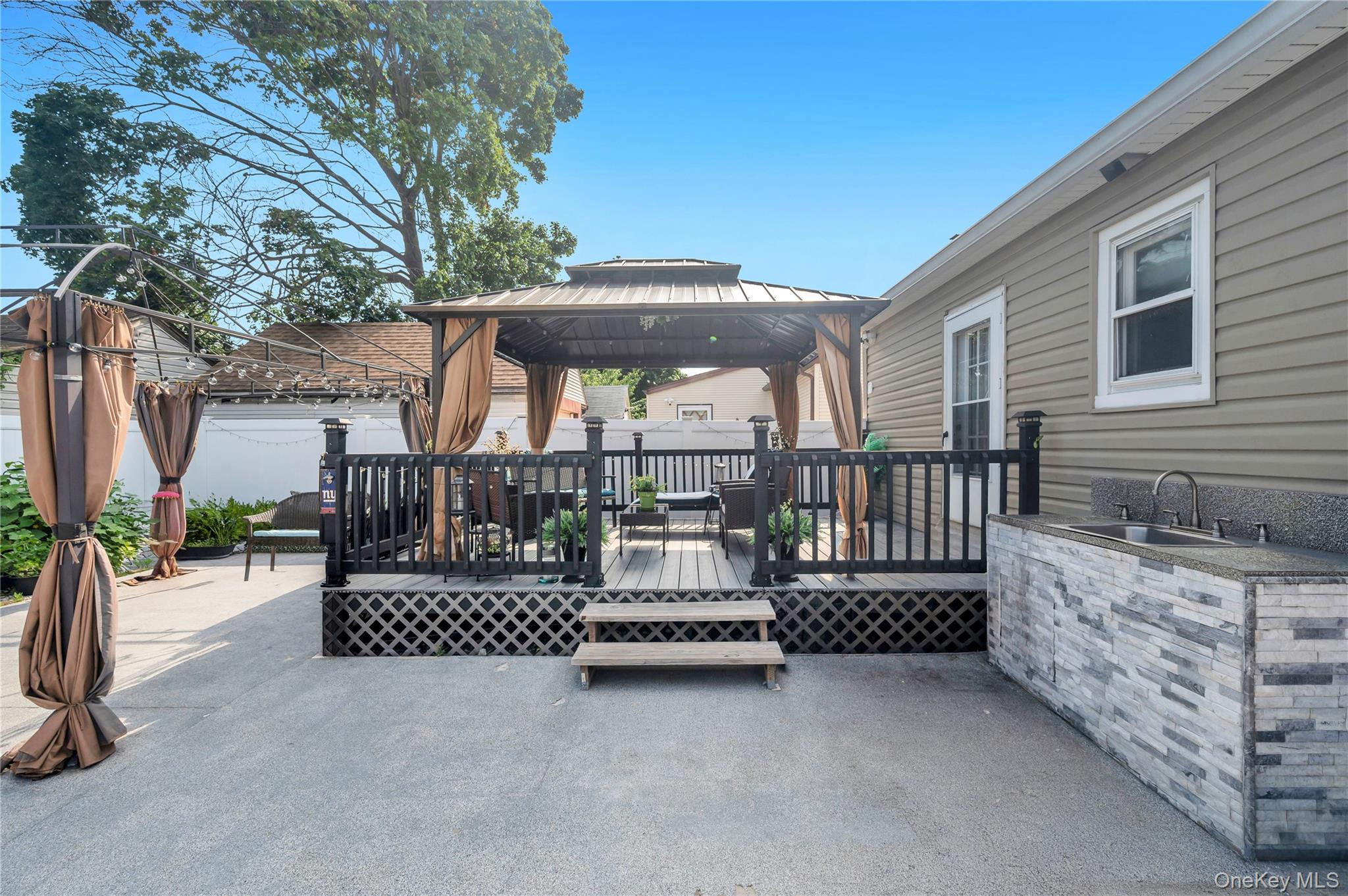 2nd image of 717 N William St, Hempstead, NY 11510 | MLS# 1028359