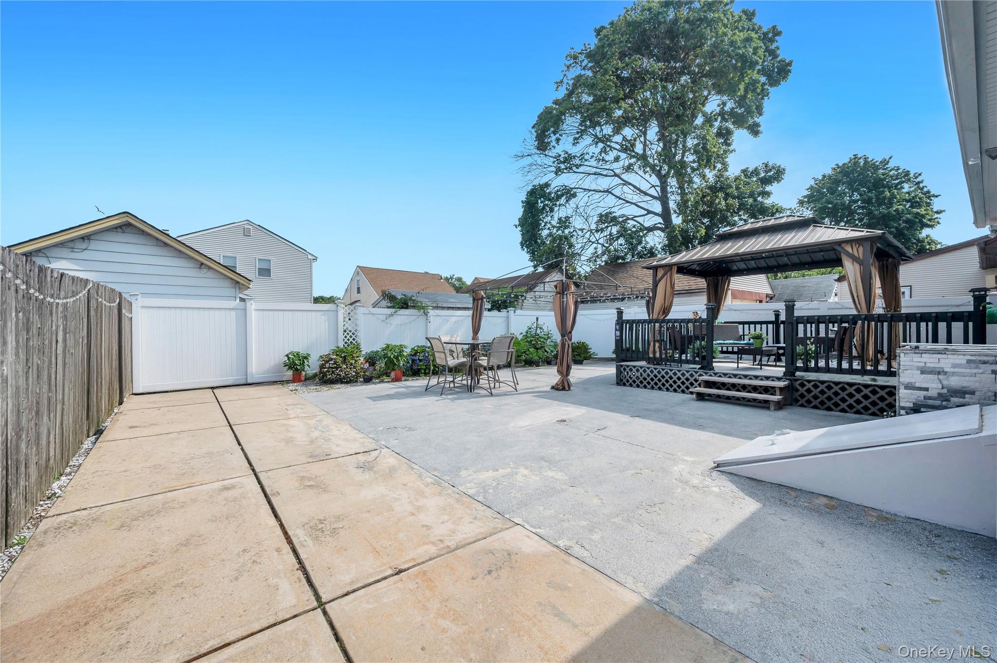 22nd image of 717 N William St, Hempstead, NY 11510 | MLS# 1028359