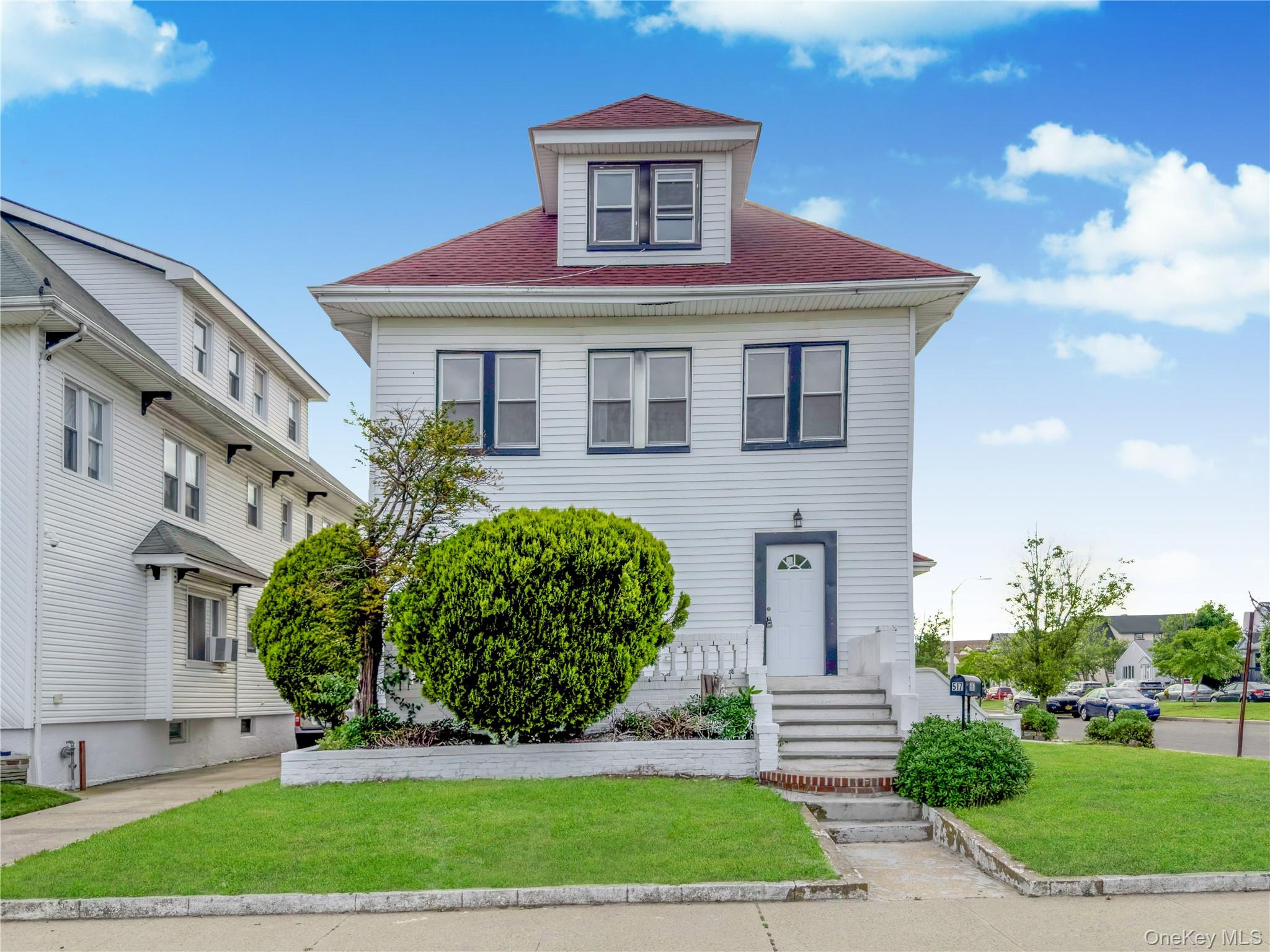3rd image of 302 W Hudson St, Long Beach, NY 11561 | MLS# 1028360