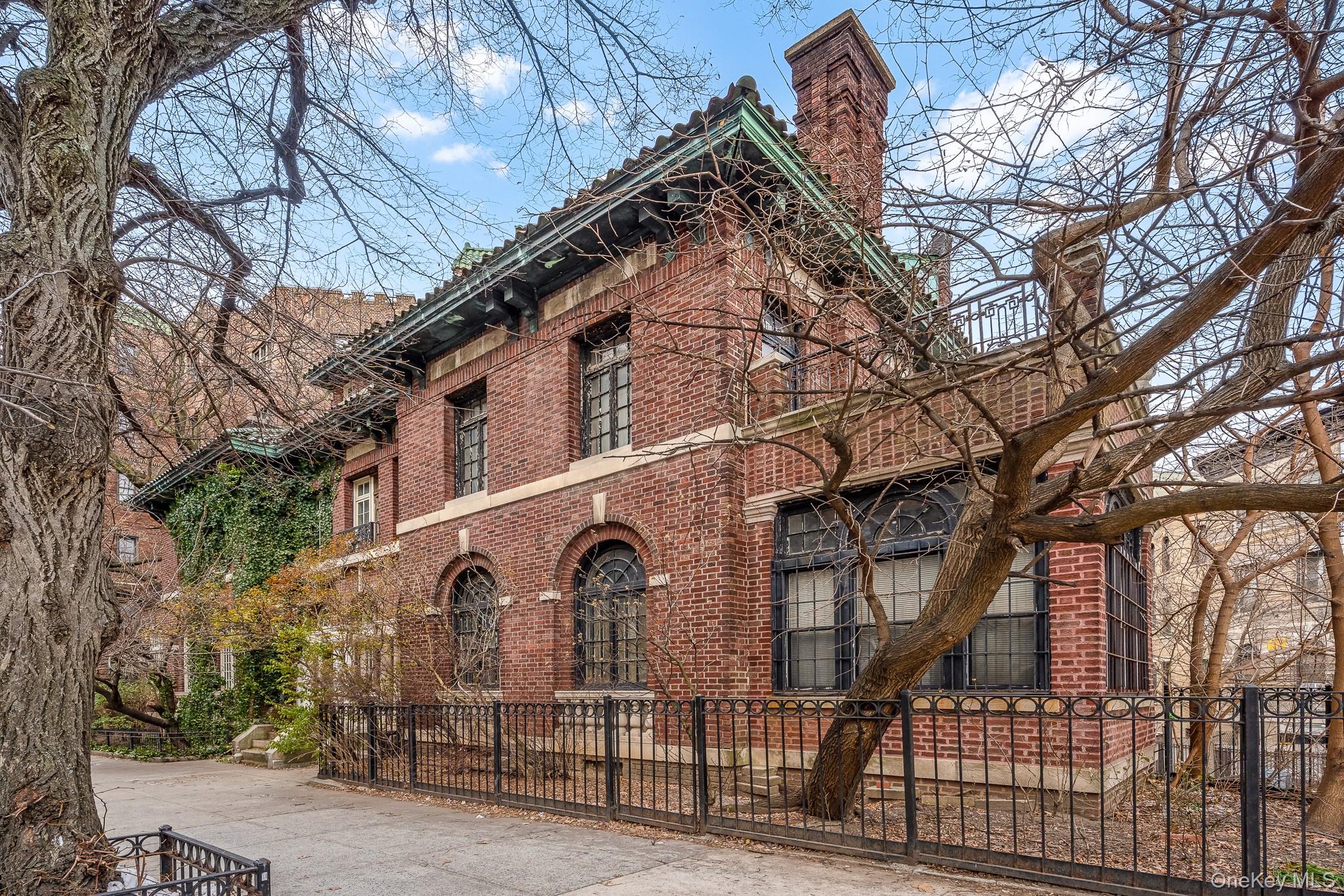 5th image of 811 Riverside Dr, New York, NY 10032 | MLS# 1028406