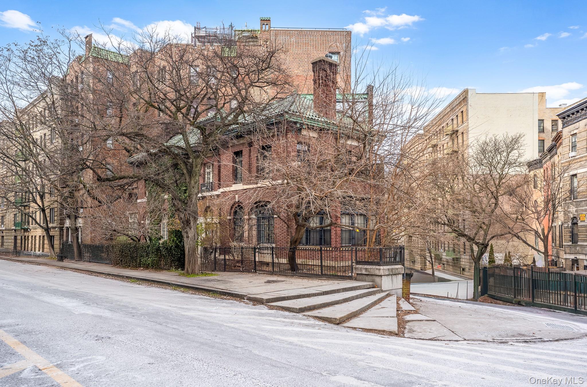 3rd image of 811 Riverside Dr, New York, NY 10032 | MLS# 1028406