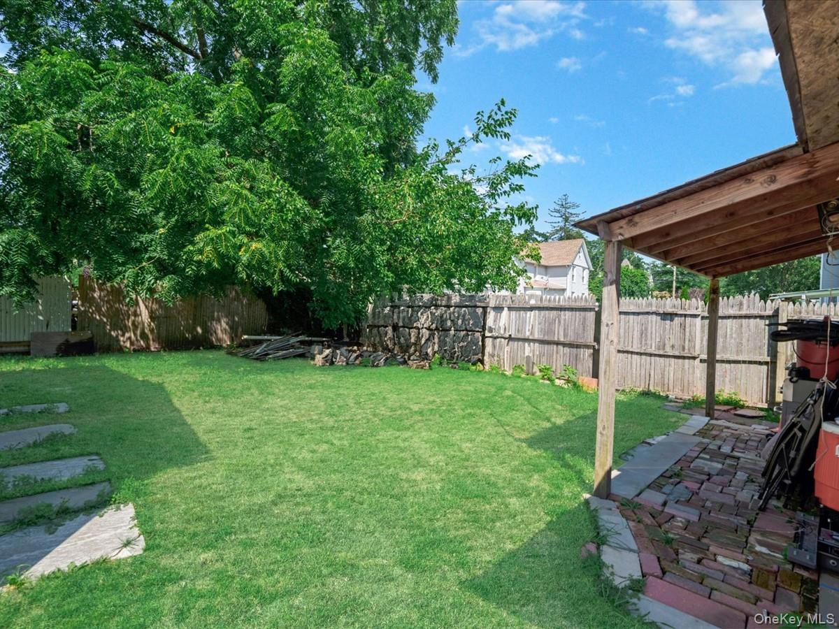 21st image of 36 Russell Pl, Hempstead, NY 11520 | MLS# 1028410