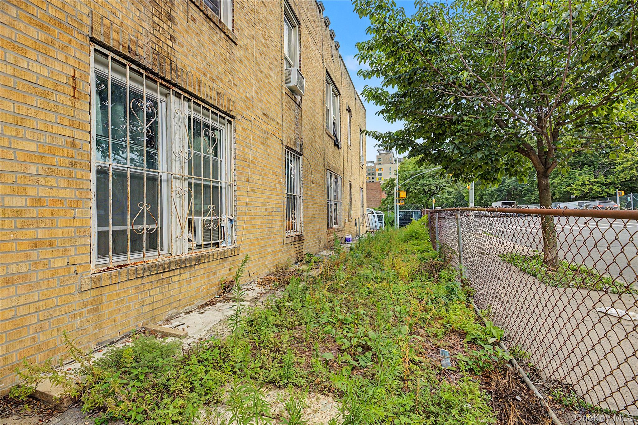 4th image of 1661 E 172Nd St, Bronx, NY 10472 | MLS# 1028415
