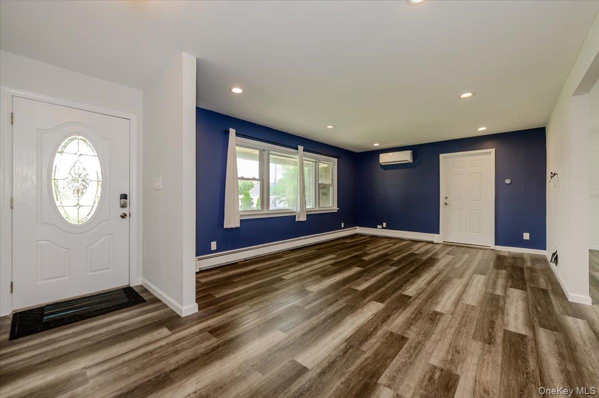 3rd image of 920 9Th St, Babylon, NY 11704 | MLS# 1028419