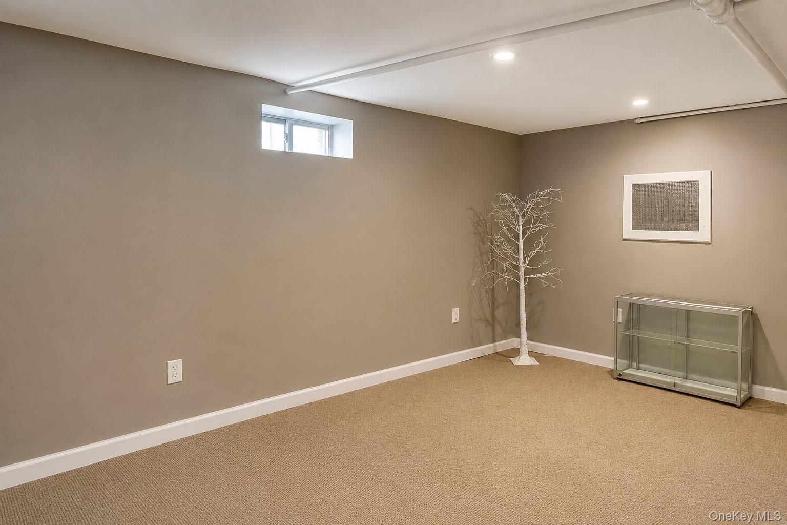 13th image of 124 02 Sutter Ave, South Ozone Park, NY 11420 | MLS# 1028422