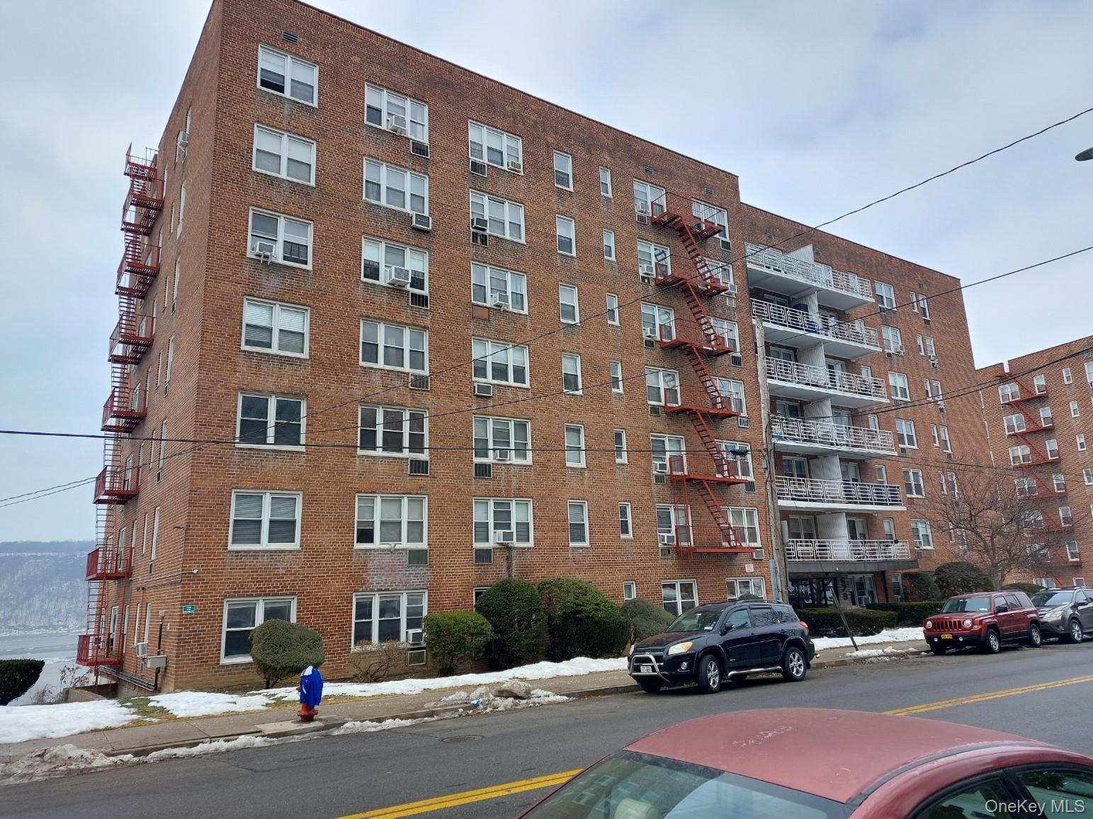 1st image of 679 Warburton Ave #1L, Yonkers, NY 10701 | MLS# 1028438