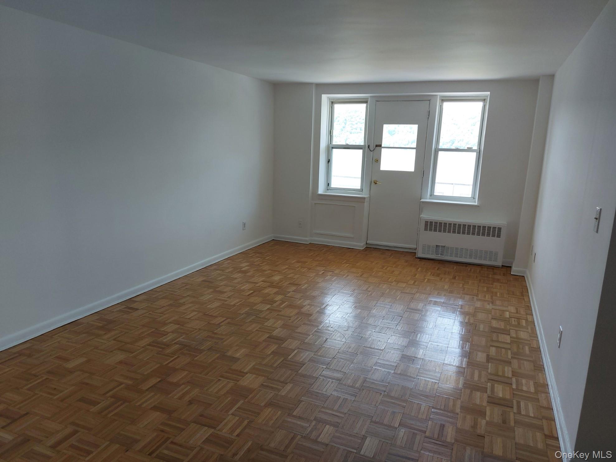 3rd image of 679 Warburton Ave #1L, Yonkers, NY 10701 | MLS# 1028438