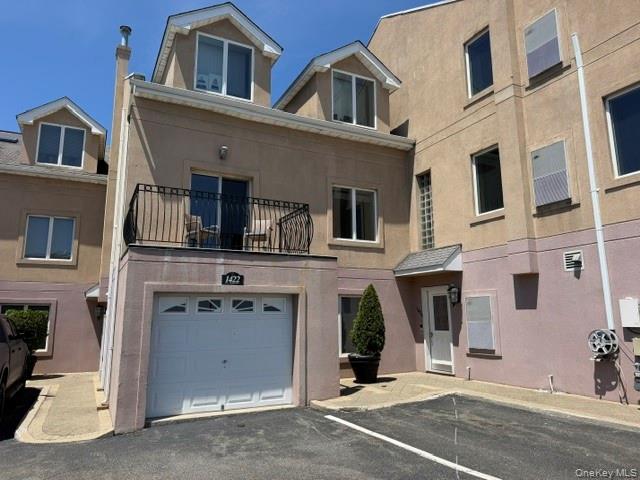 4th image of 1422 Outlook Ave, New York, NY 10465