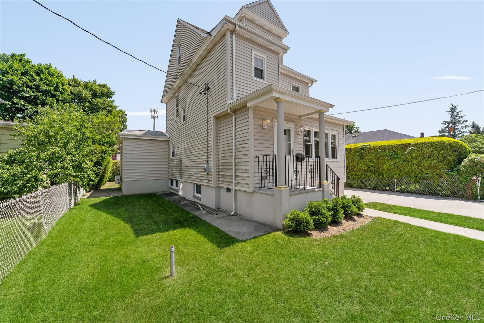 4th image of 208 Third Ave, Pelham, NY 10803 | MLS# 1028495