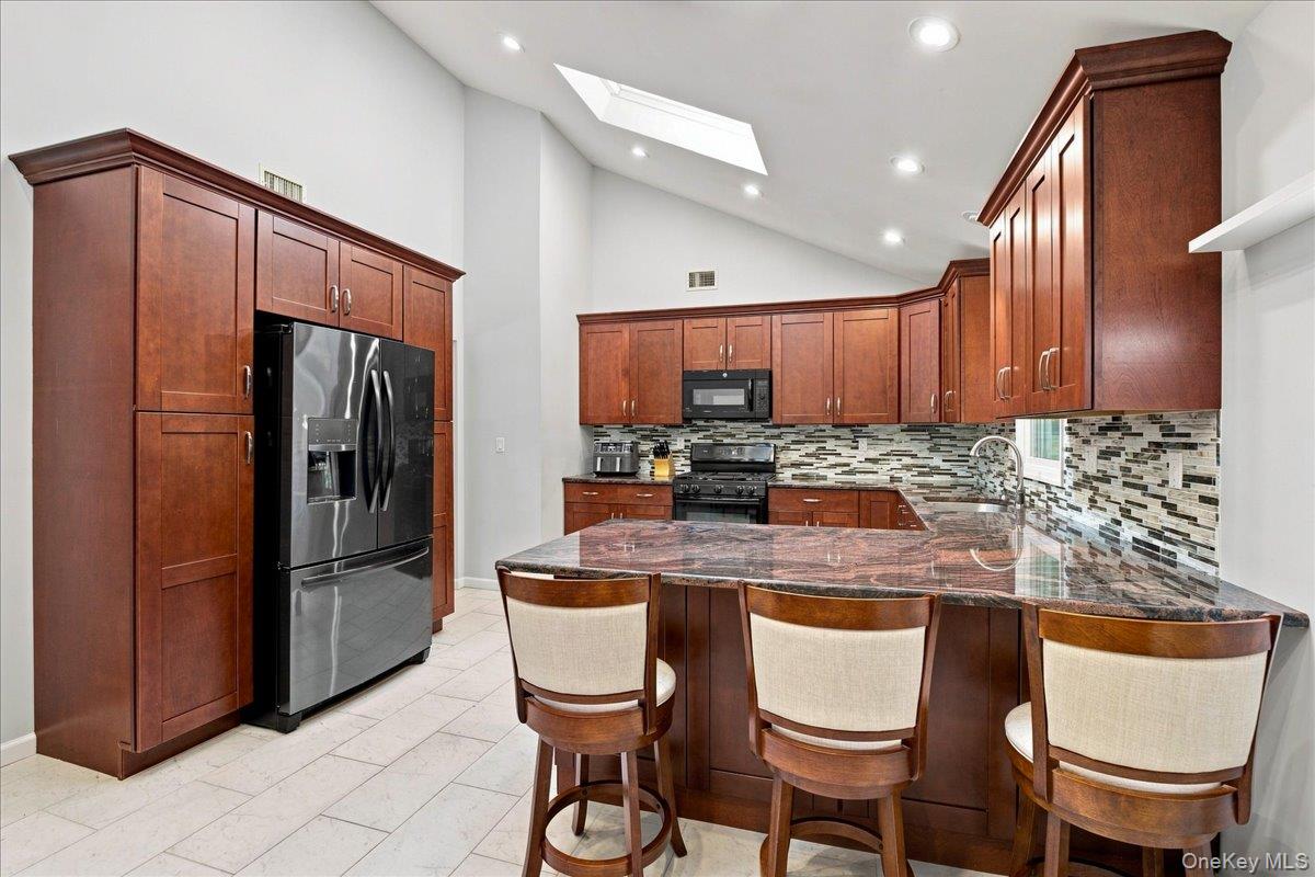 Photo 5 of Single family home for sale at 20 Lancaster Ln, Ramapo, NY 10952 | MLS# 1028526 | Listing updated on 2026-09-03