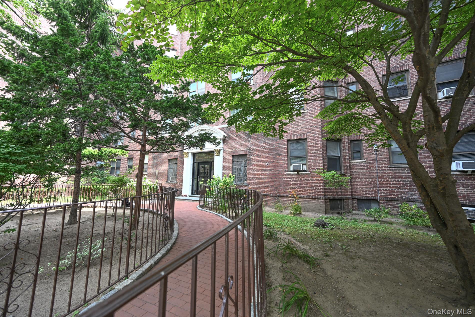 2nd image of 61-41 Saunders St, New York, NY 11374