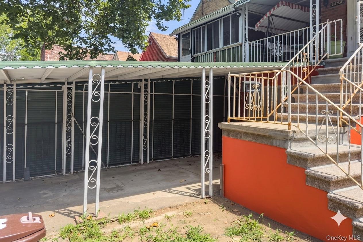 3rd image of 3234 Colden Ave, Bronx, NY 10469 | MLS# 1028537