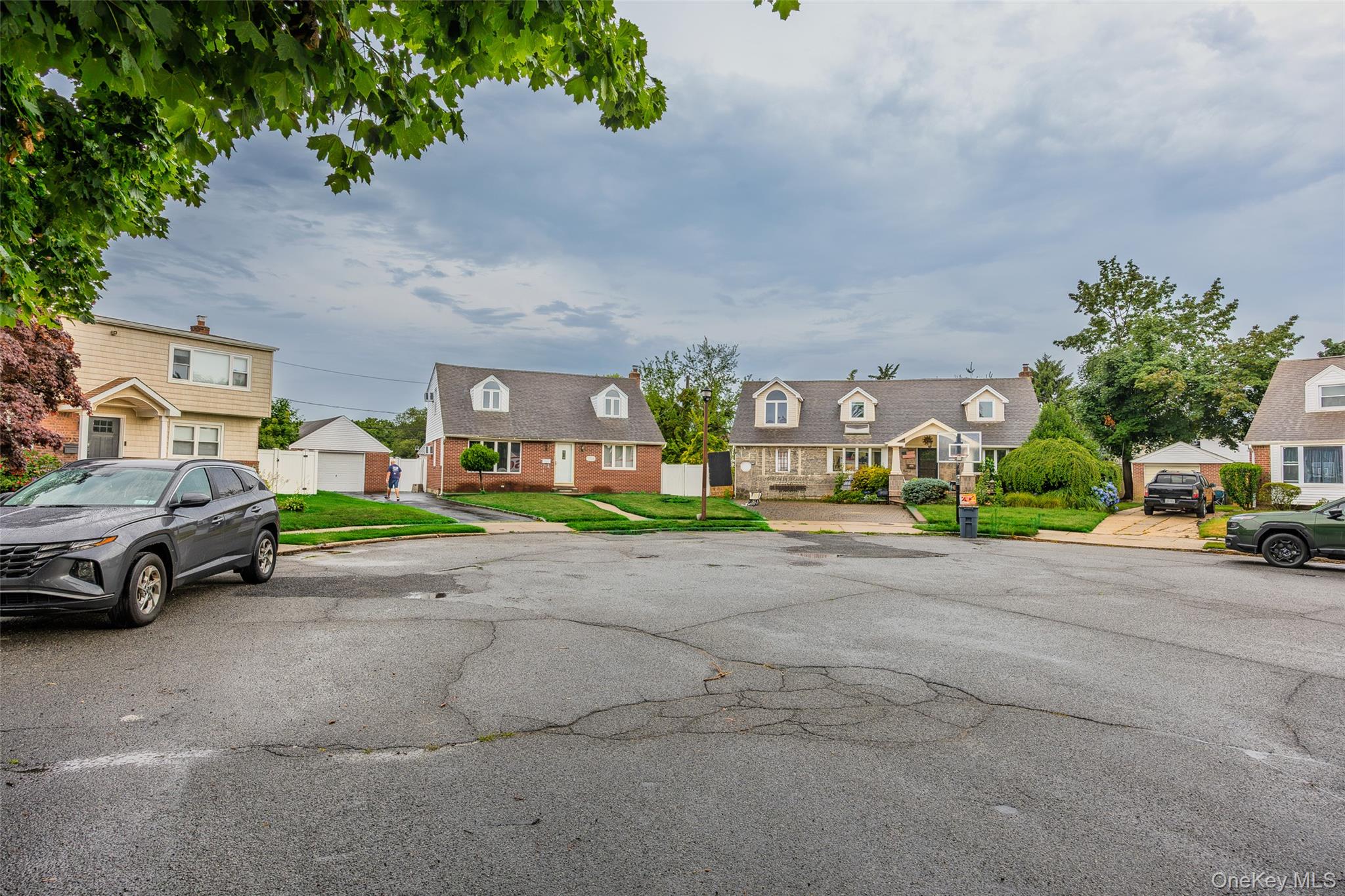 3rd image of 2728 Concord Dr, Hempstead, NY 11554 | MLS# 1028544