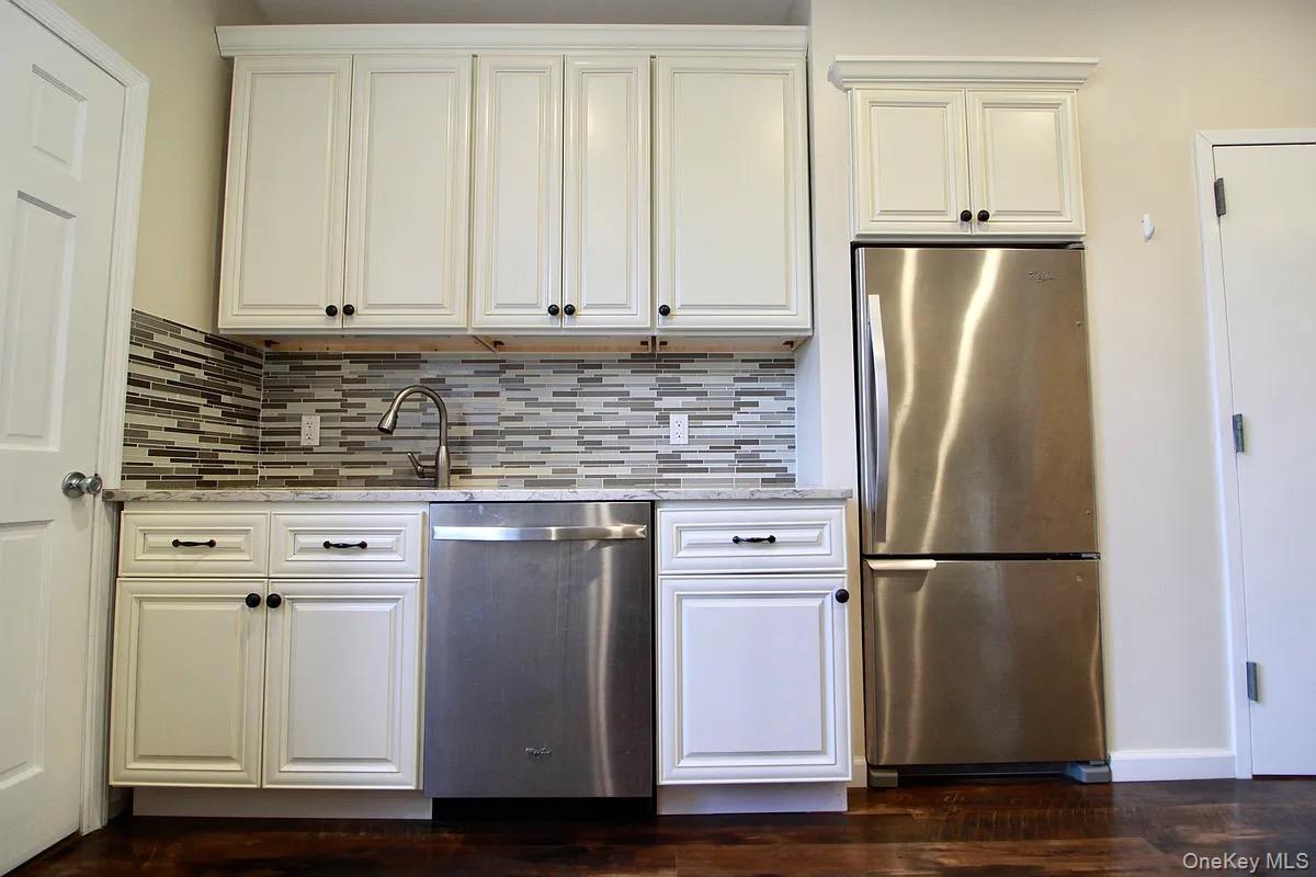 4th image of 168 Russell St, New York, NY 11222 | MLS# 1028547