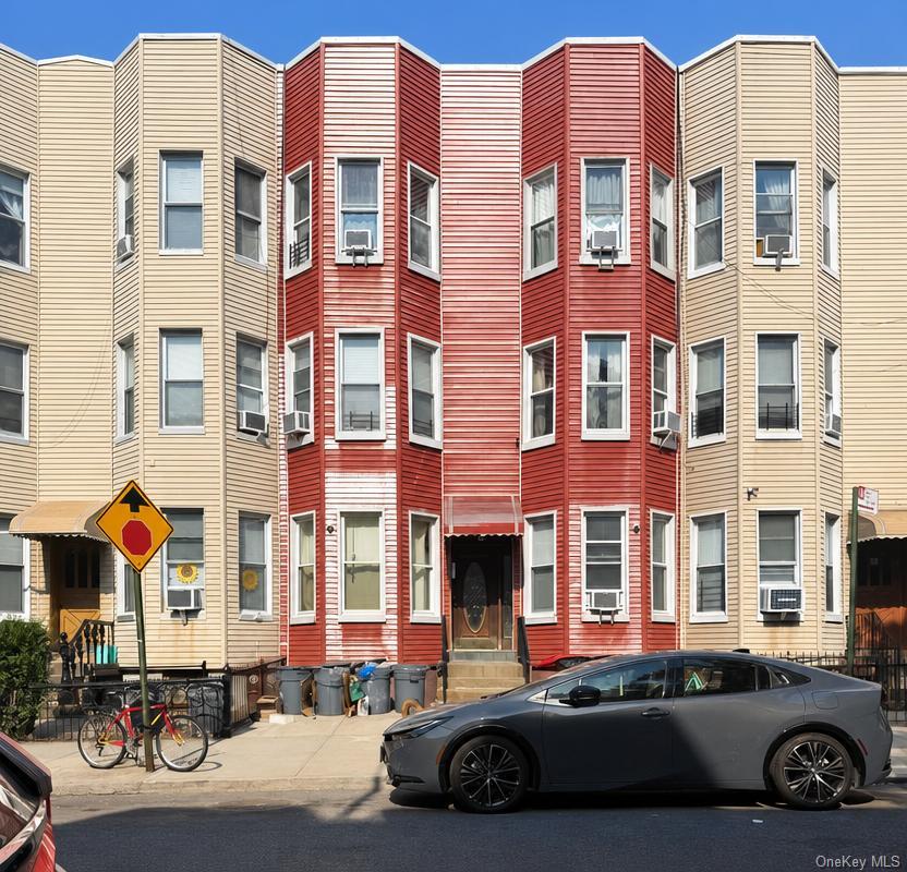 1st image of 168 Russell St, New York, NY 11222 | MLS# 1028547