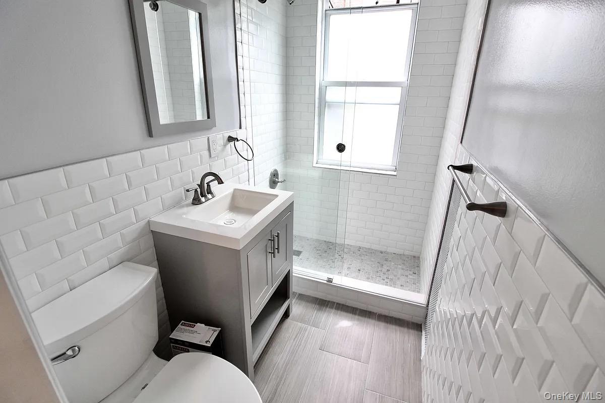 21st image of 168 Russell St, New York, NY 11222 | MLS# 1028547