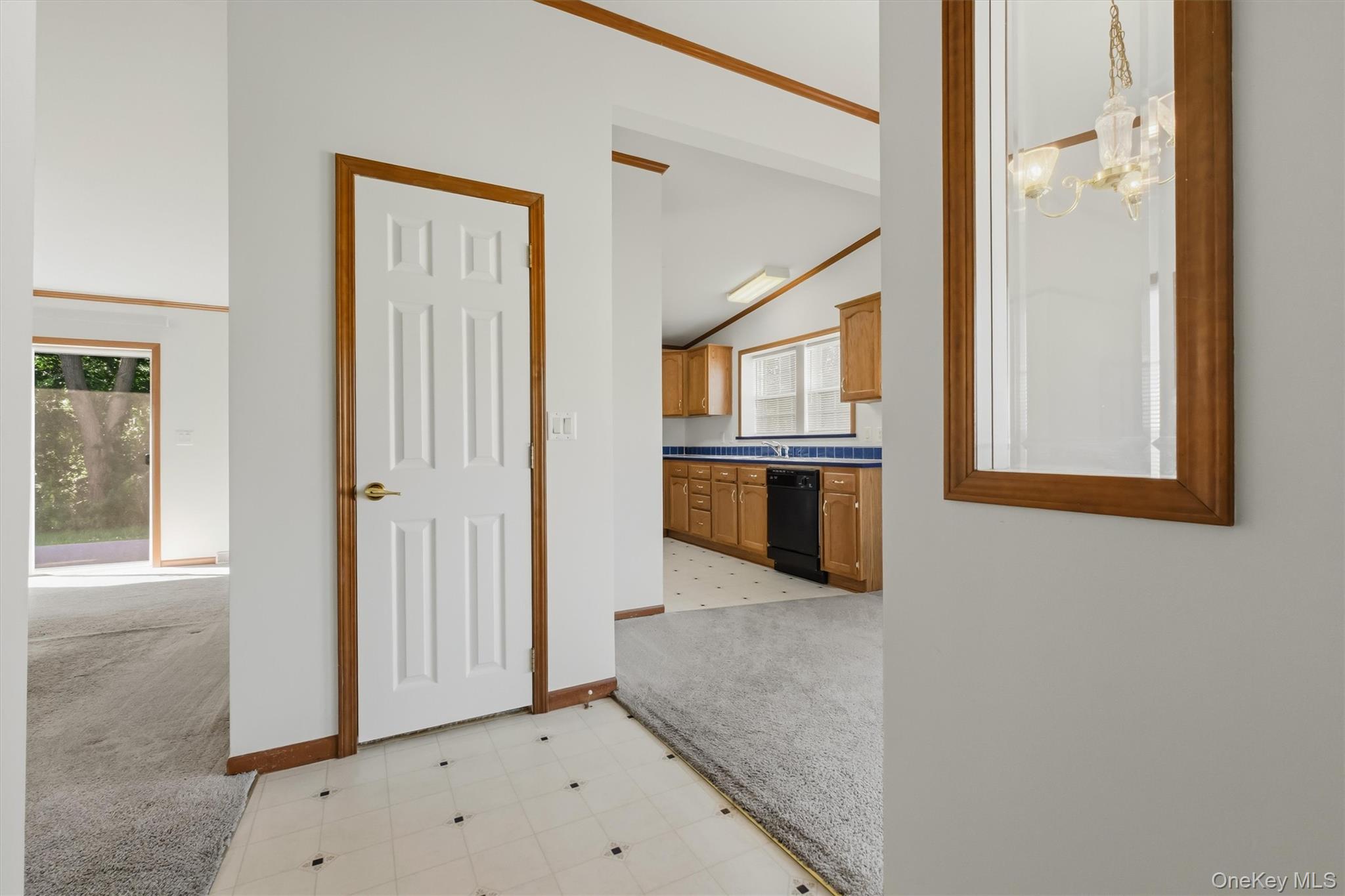 5th image of 1 Palm Cir, Poughkeepsie (town), NY 12603 | MLS# 1028550