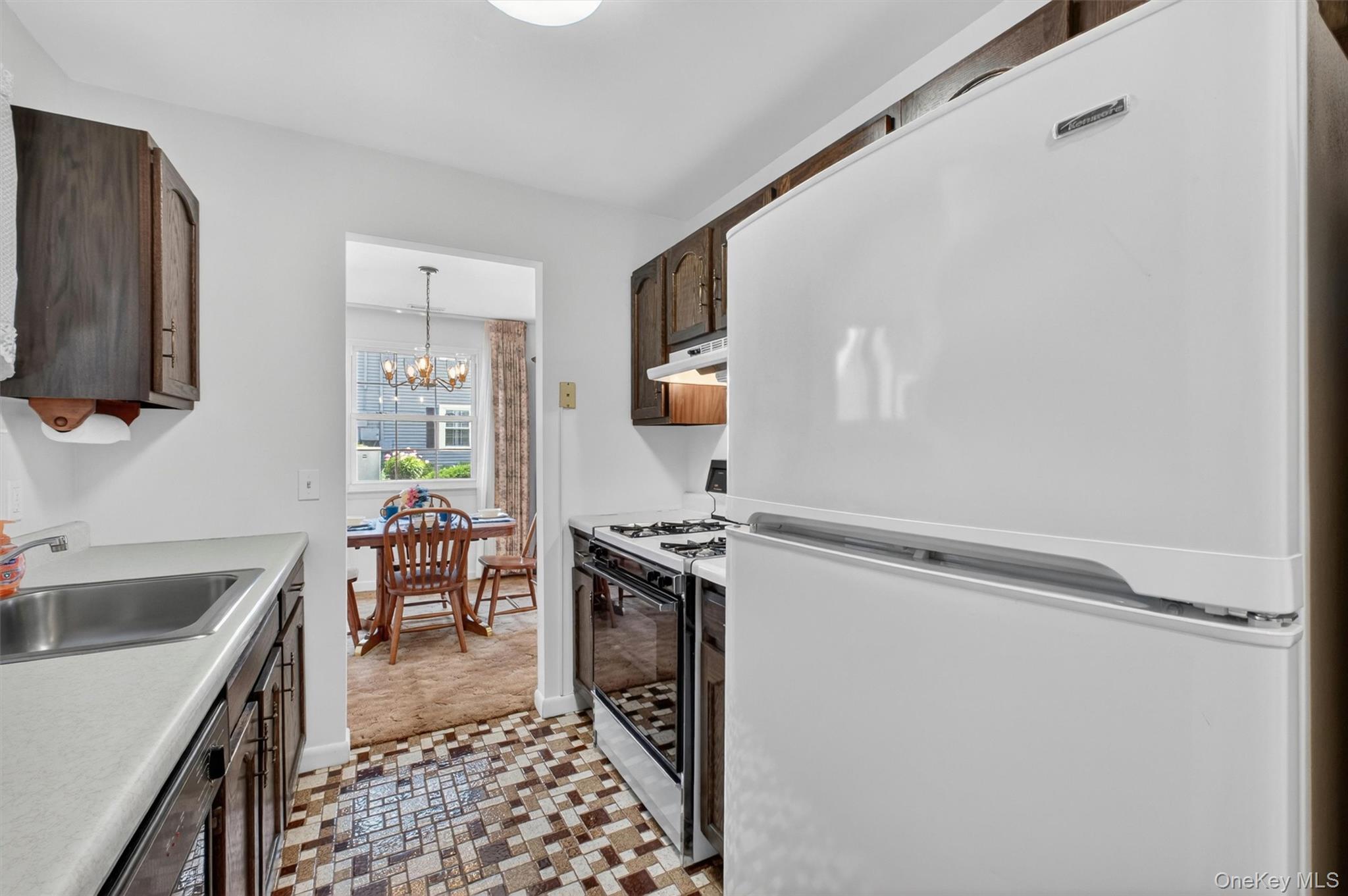 5th image of 301 Commons Wy #C (1st Floor), Fishkill, NY 12524 | MLS# 1028563