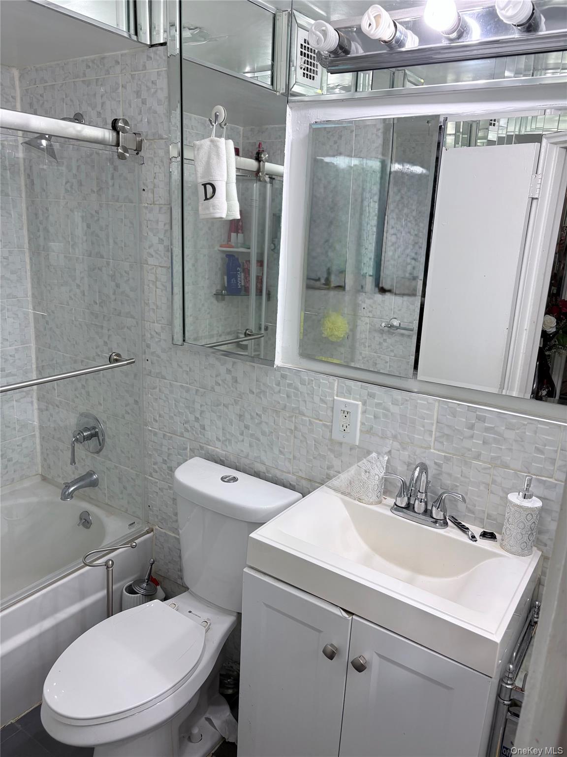 4th image of 1309 E 52Nd St, New York, NY 11234 | MLS# 1028592
