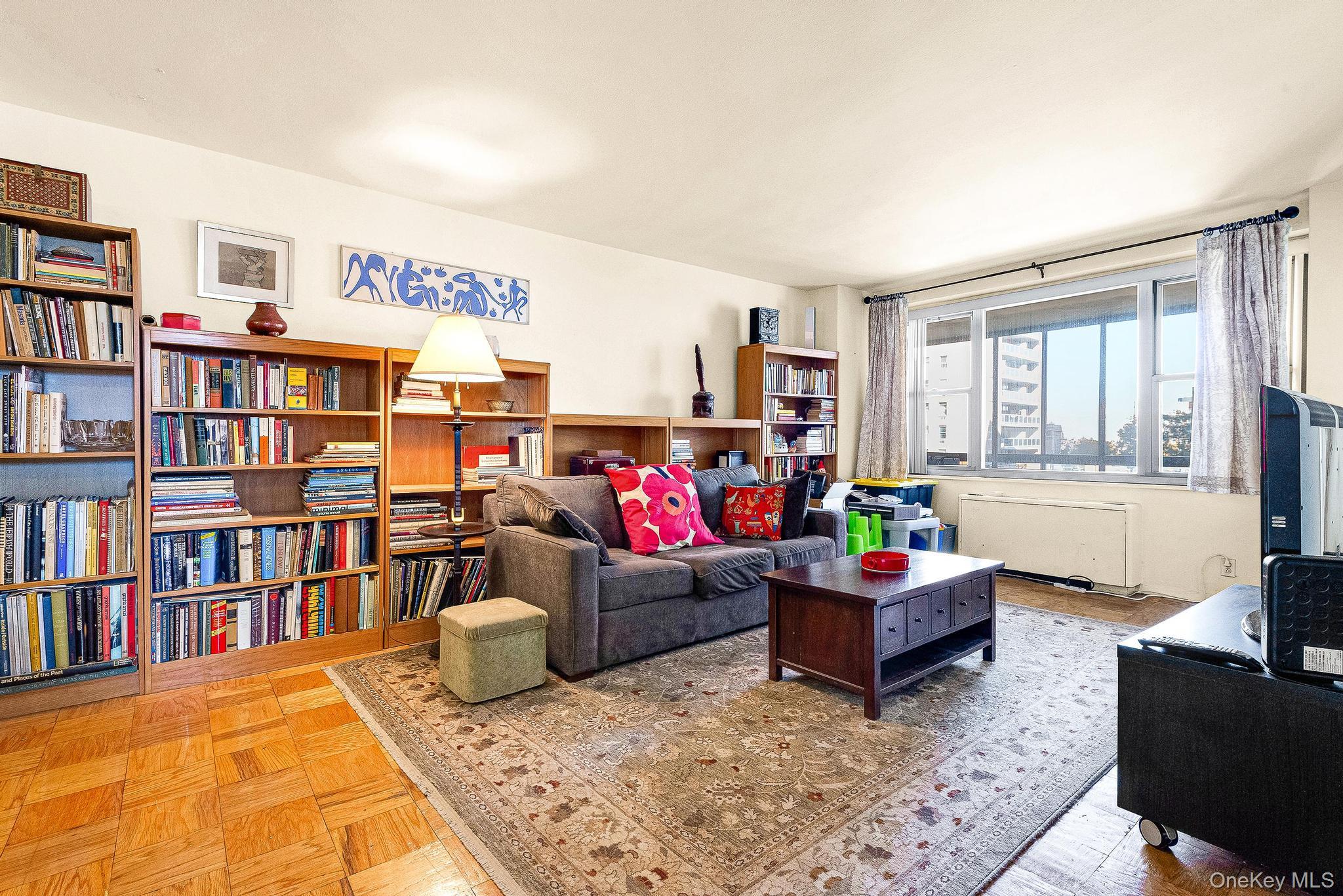 2nd image of 70 25 Yellowstone Blvd Yellowstone Blvd #4D, Forest Hills, NY 11375 | MLS# 1028599