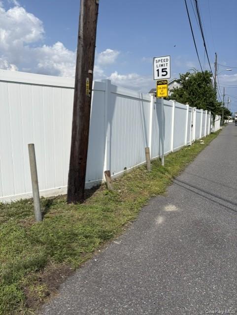 5th image of 760 S Wellwood Ave, Lindenhurst, NY 11757 | MLS# 1028626
