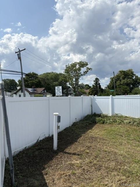 2nd image of 760 S Wellwood Ave, Lindenhurst, NY 11757 | MLS# 1028626