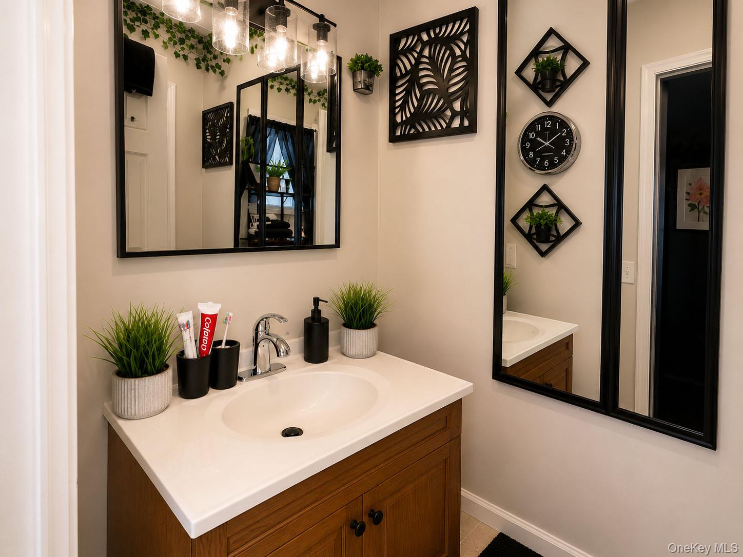 5th image of 71 Arlington Pl, Staten Island, NY 10303 | MLS# 1028633