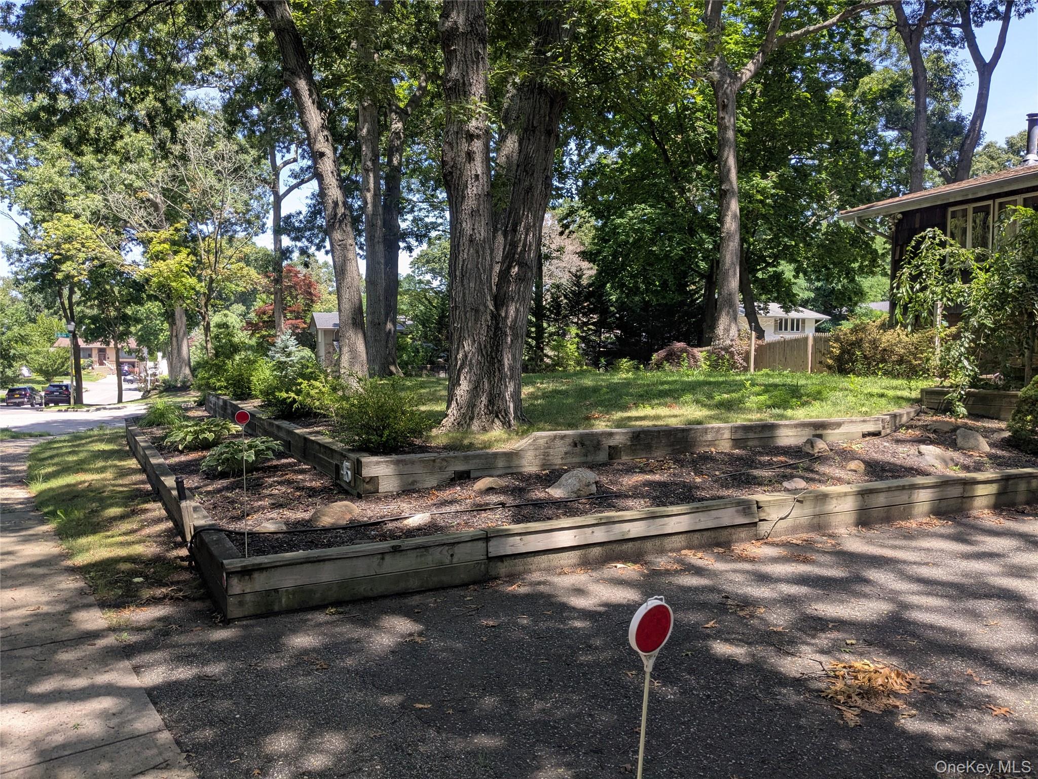 3rd image of 45 Deepdale Dr, Smithtown, NY 11725 | MLS# 1028663