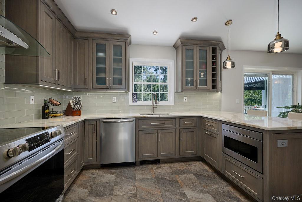 4th image of 3 Justbrand Ln, La Grange, NY 12603 | MLS# 1028685
