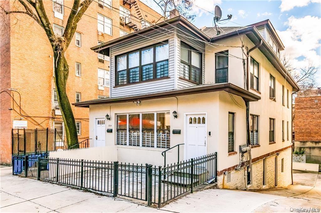 1st image of 204 W 260th St, Bronx, NY 10471 | MLS# 1028699